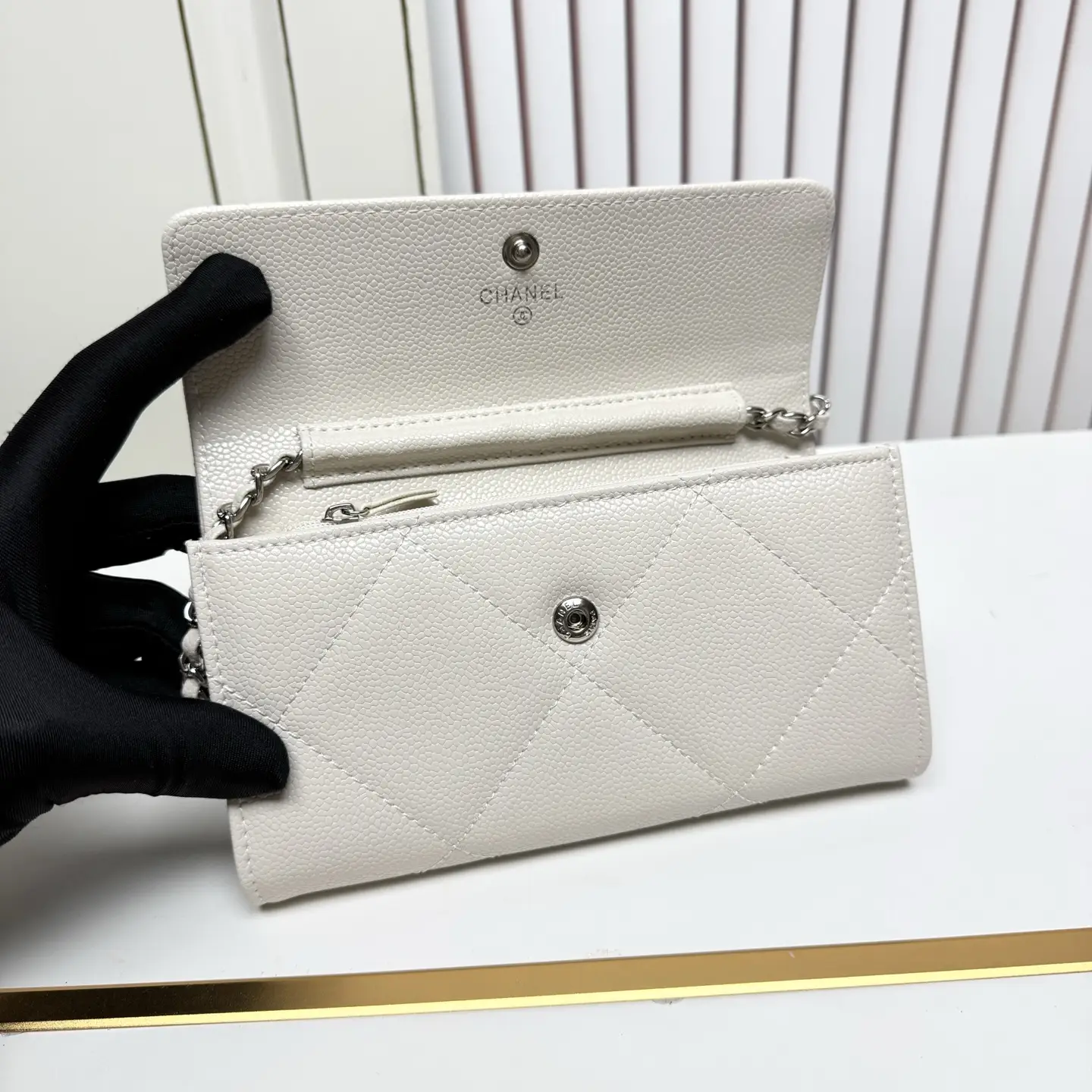 Chanel Chain Crossbody Bag White