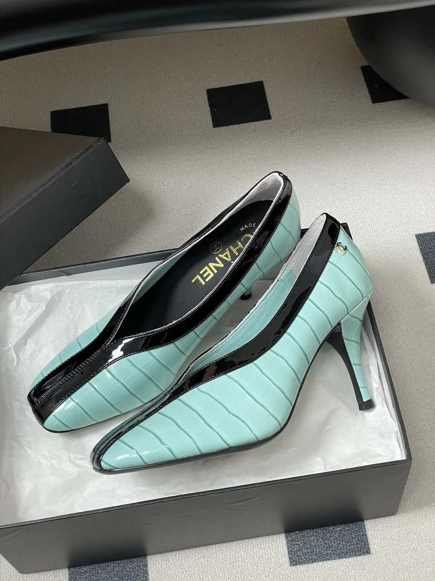 Chanel Crocodile-Embossed Leather High Heels Blue Black