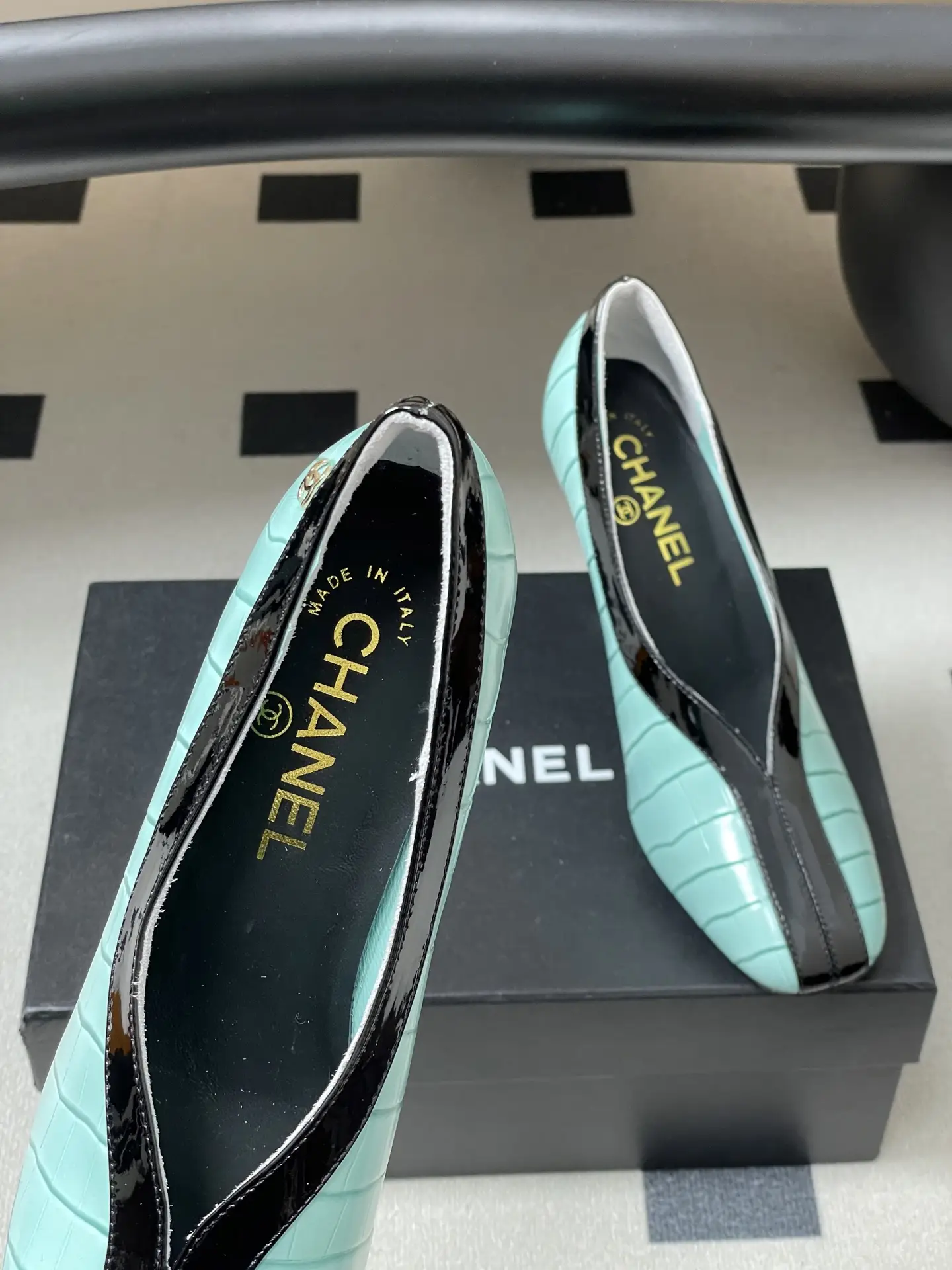 Chanel Crocodile-Embossed Leather High Heels Blue Black