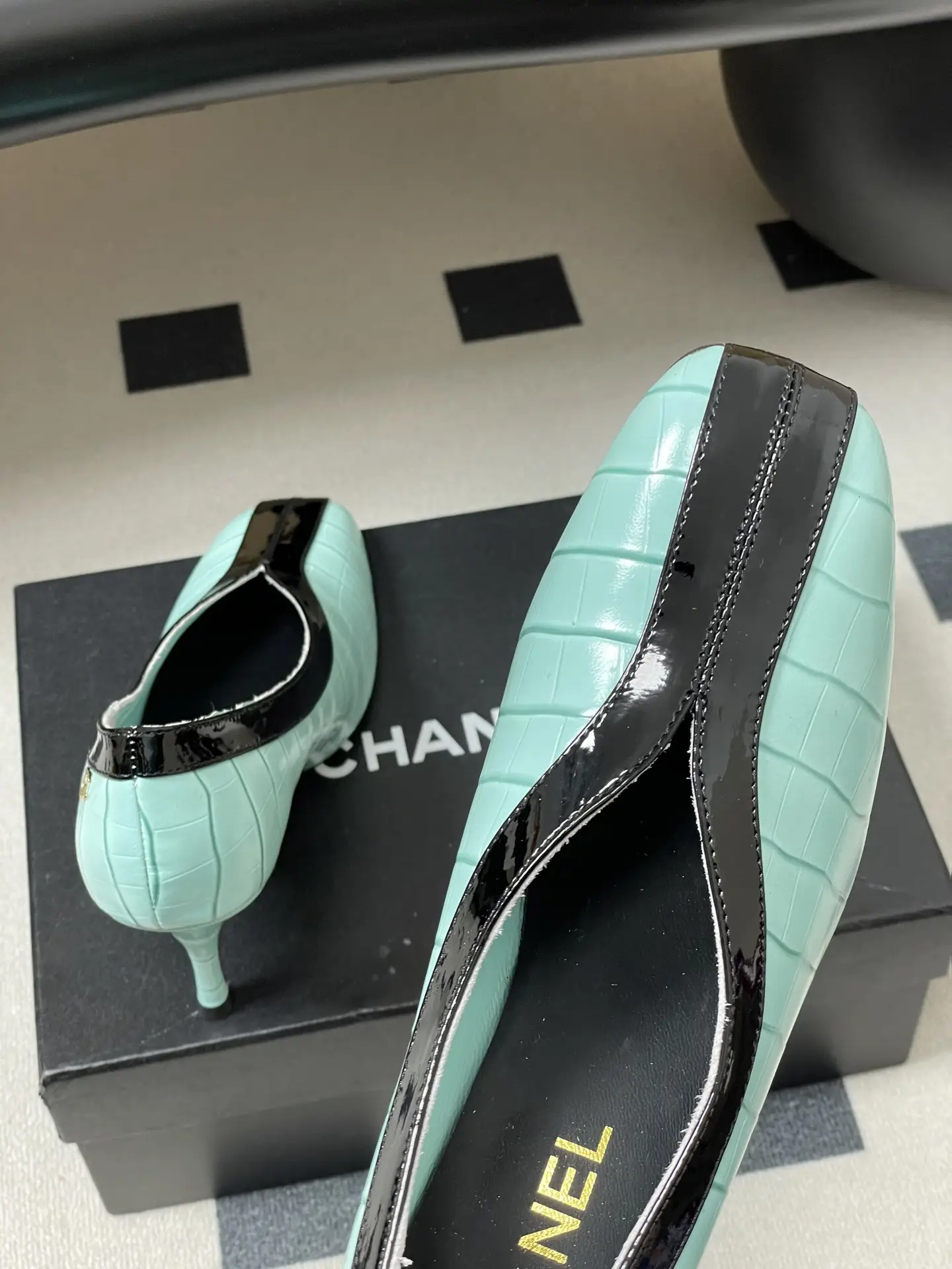 Chanel Crocodile-Embossed Leather High Heels Blue Black