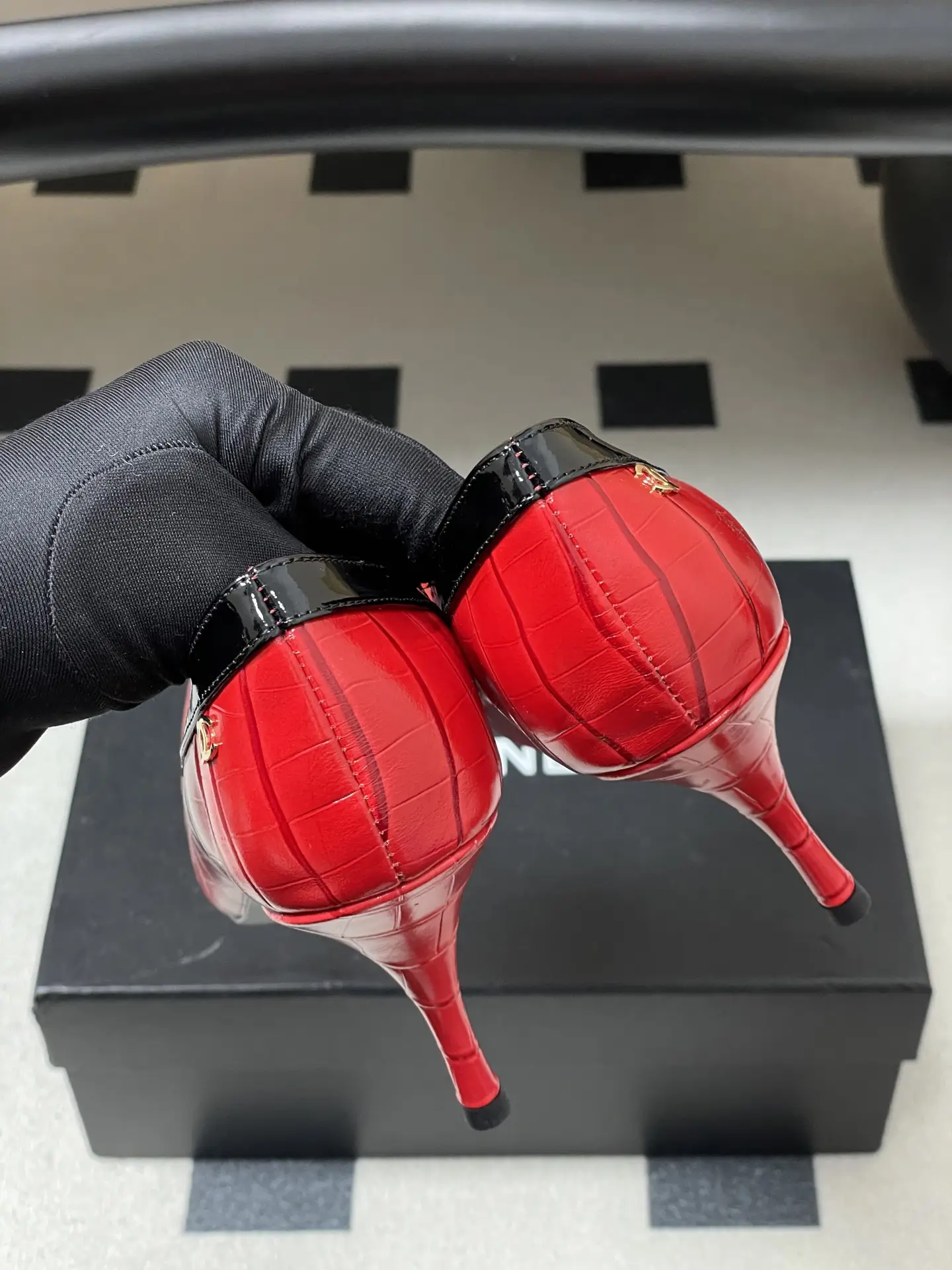 Chanel Crocodile-Embossed Leather High Heels Red Black