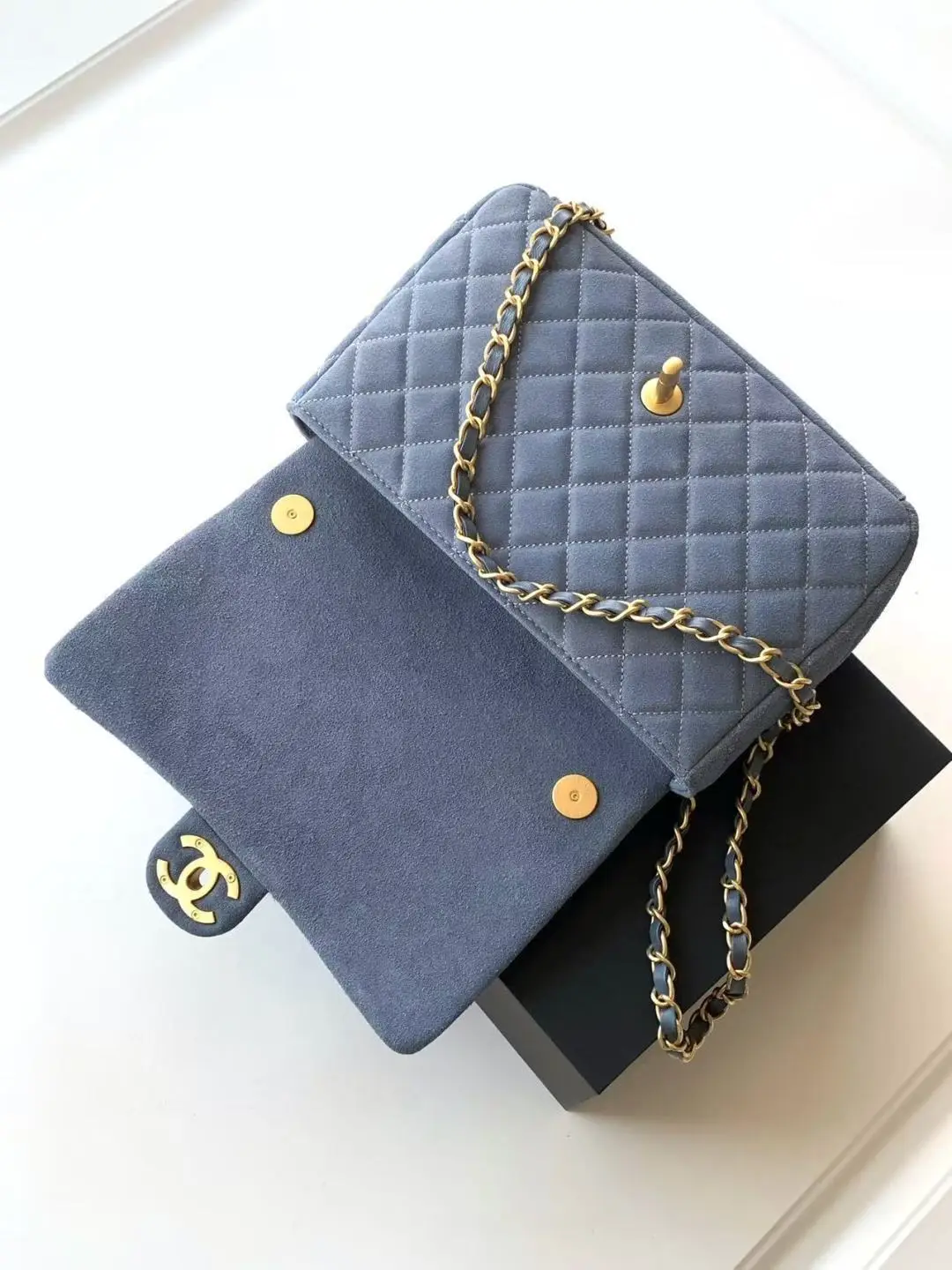Chanel Flap Bag Suede AS5991 Blue
