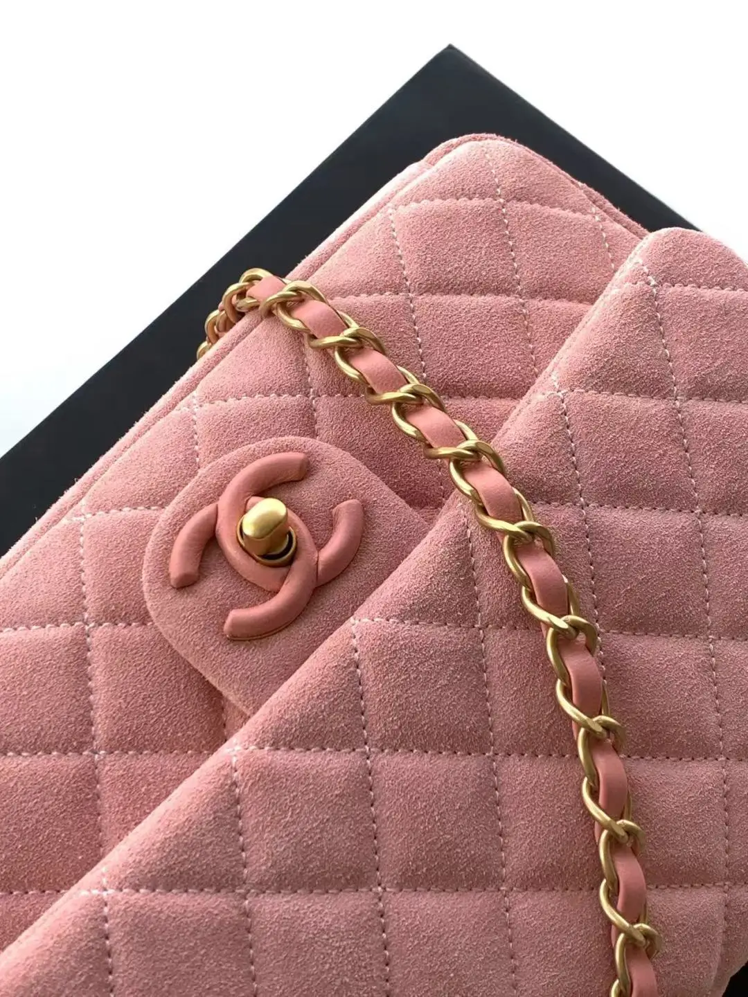 Chanel Flap Bag Suede AS5991 Pink