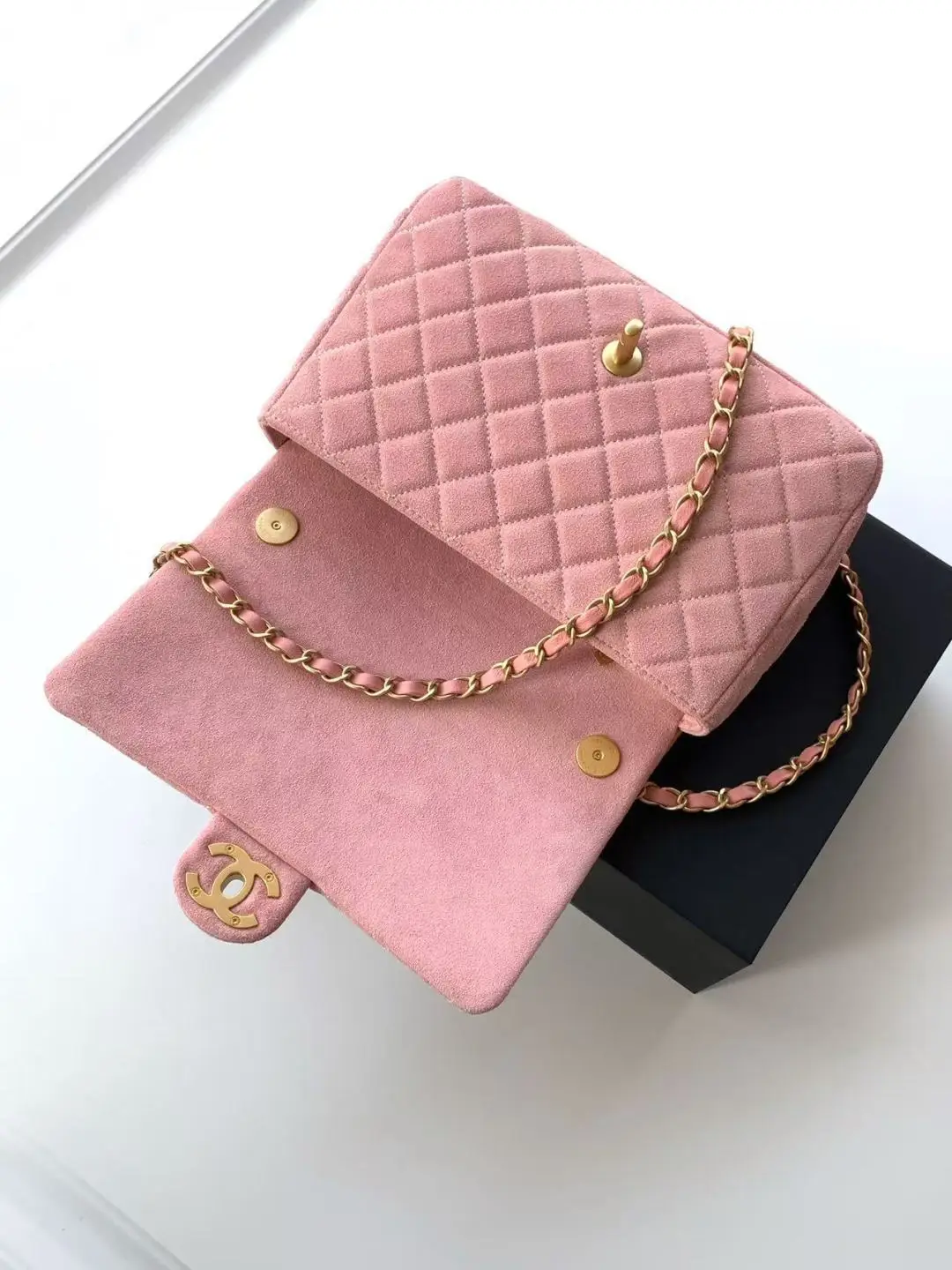 Chanel Flap Bag Suede AS5991 Pink