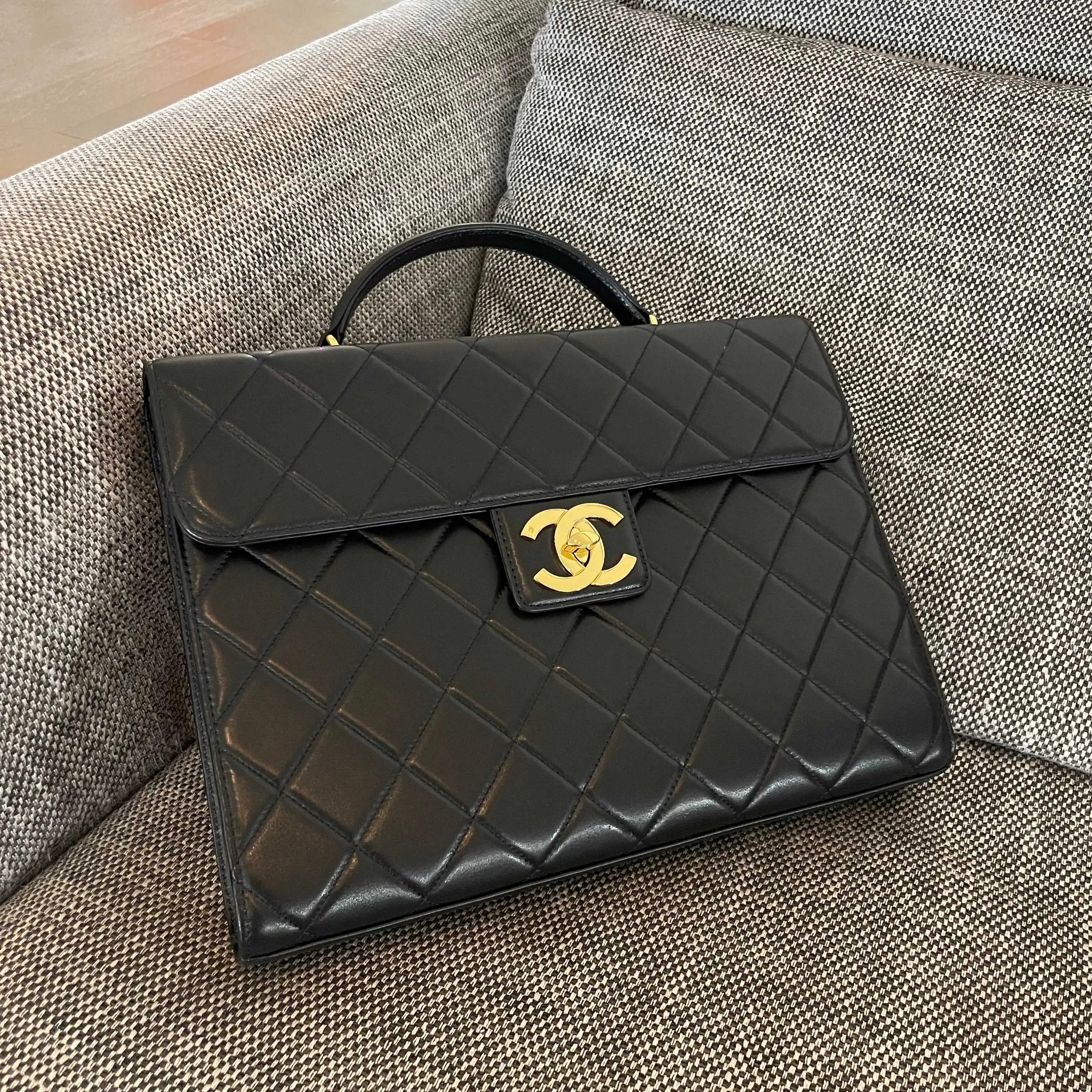 Reps Chanel Vintage Leather Briefcase Handbag in Black