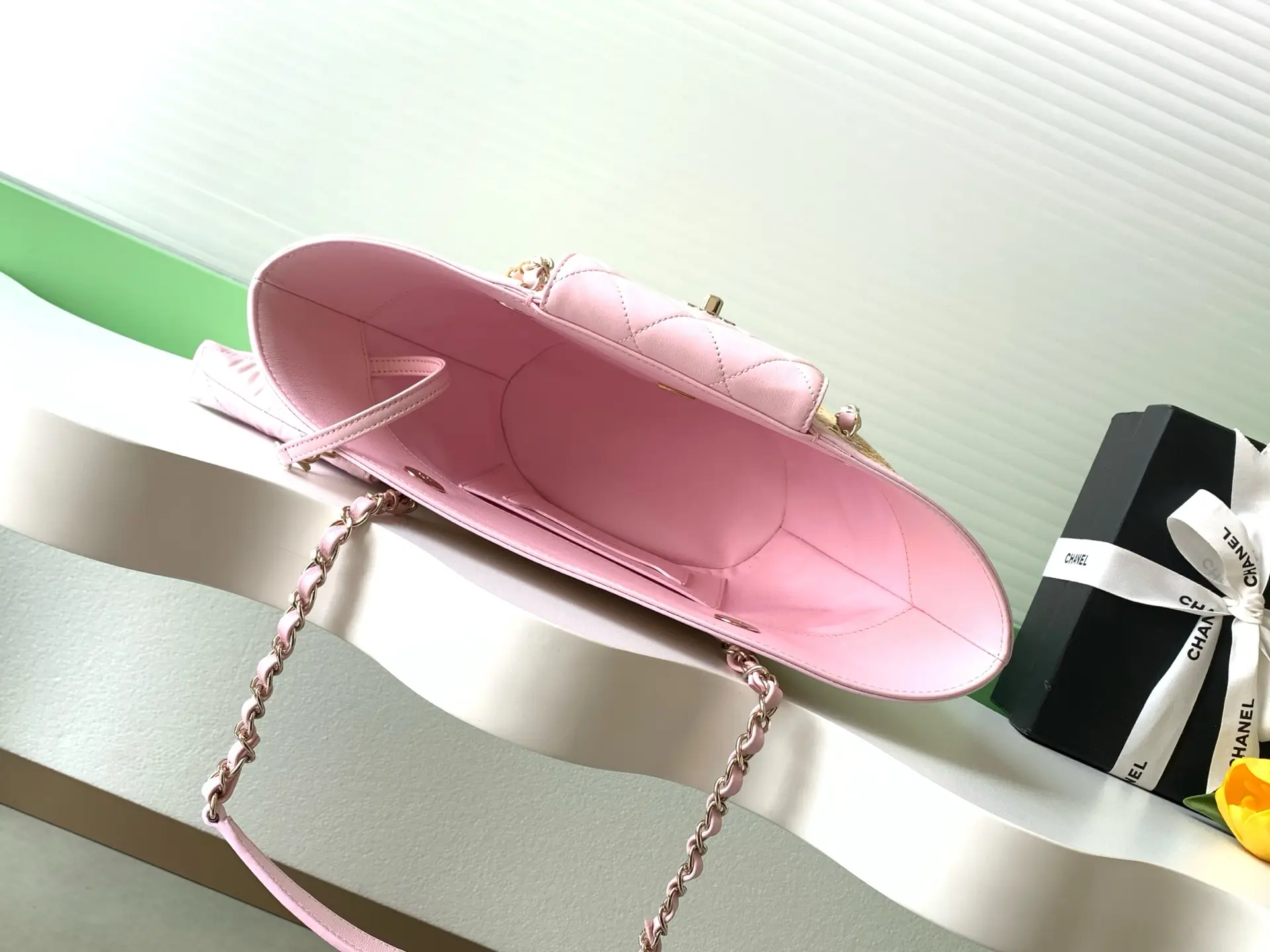 Chanel Small Tote Braided Straw AS5951 Pink