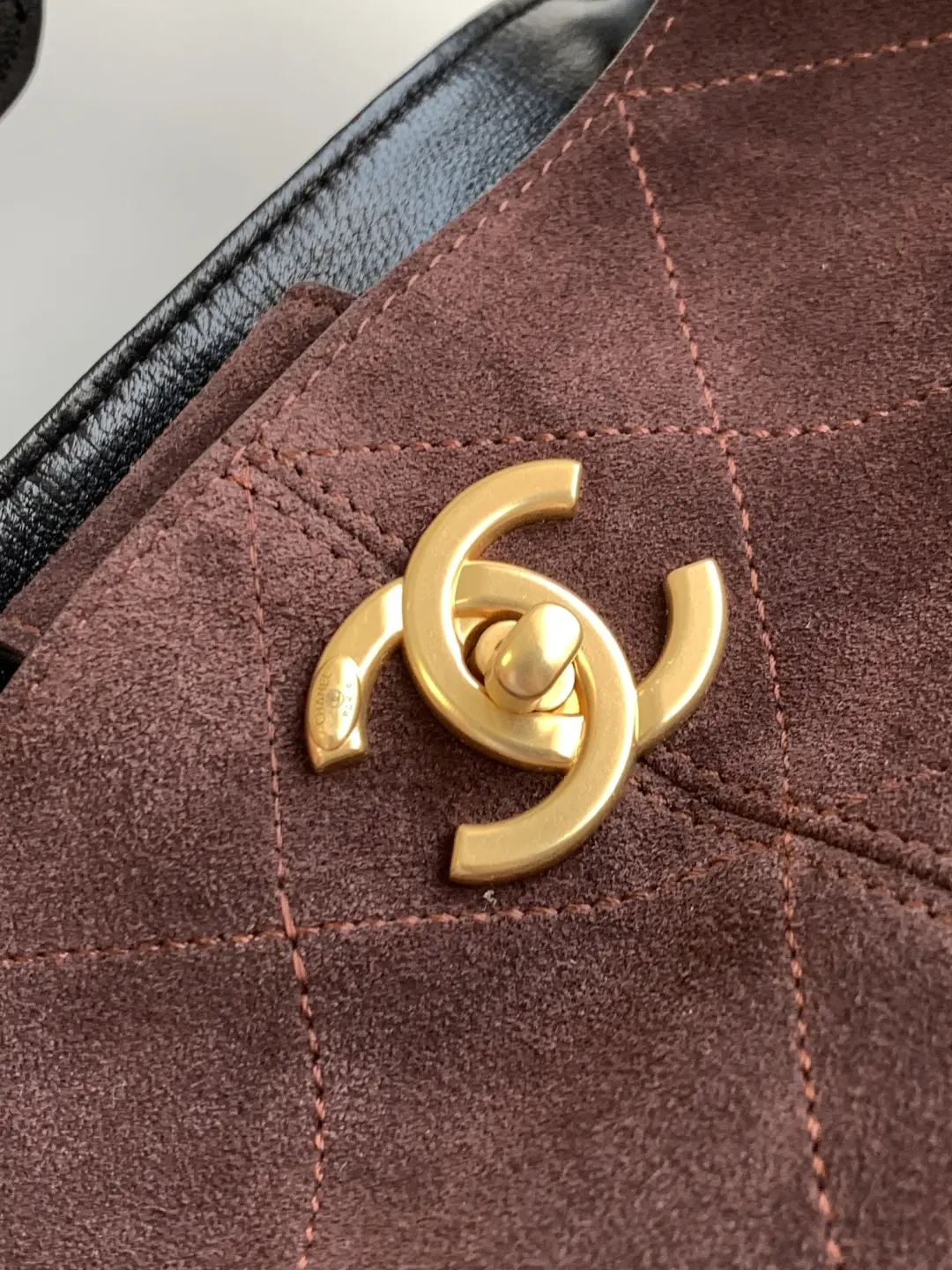 Chanel Small Shopping Bag Suede Calfskin AS5634 Burgundy