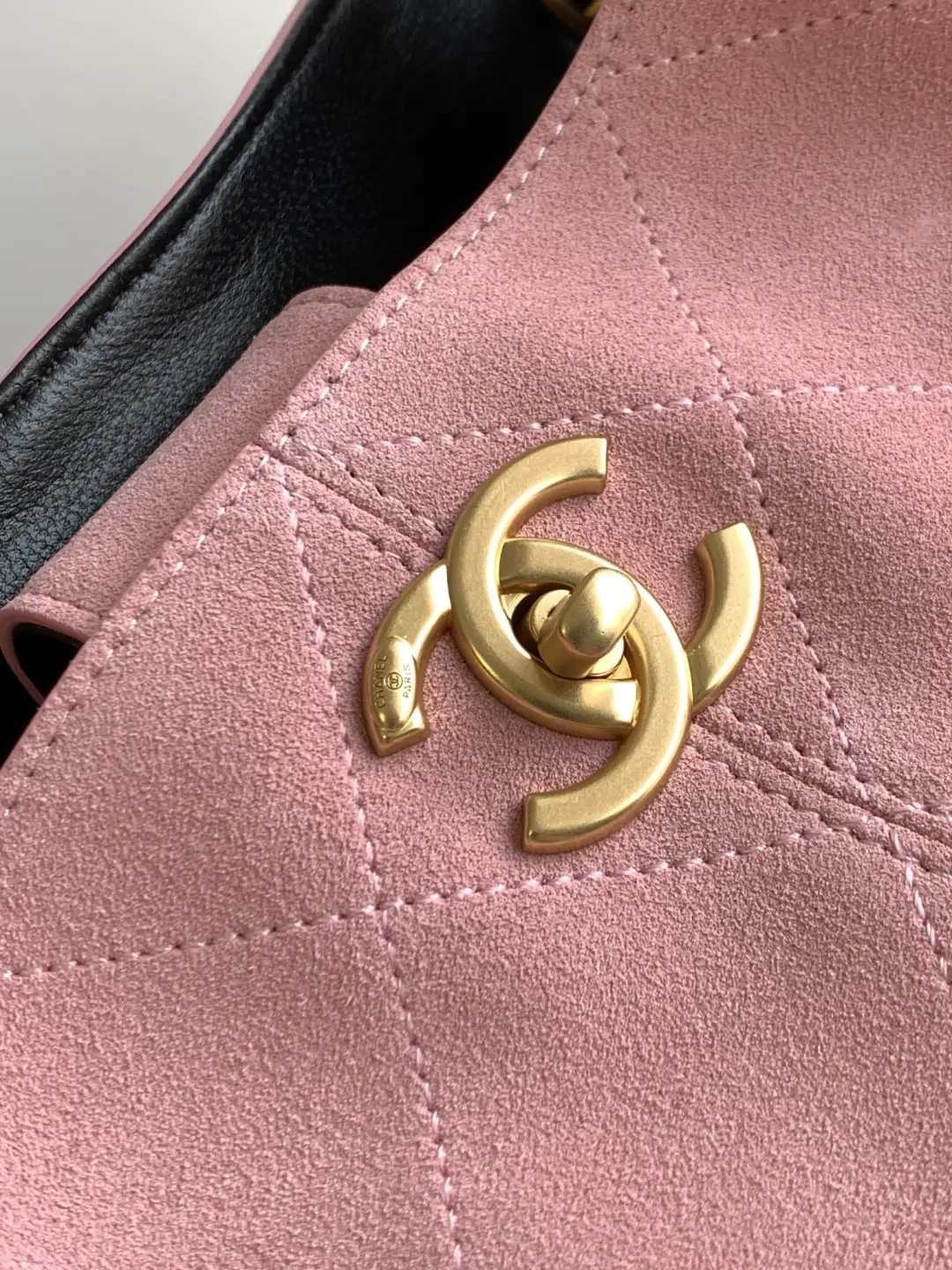 Chanel Small Shopping Bag Suede Calfskin AS5634 Pink