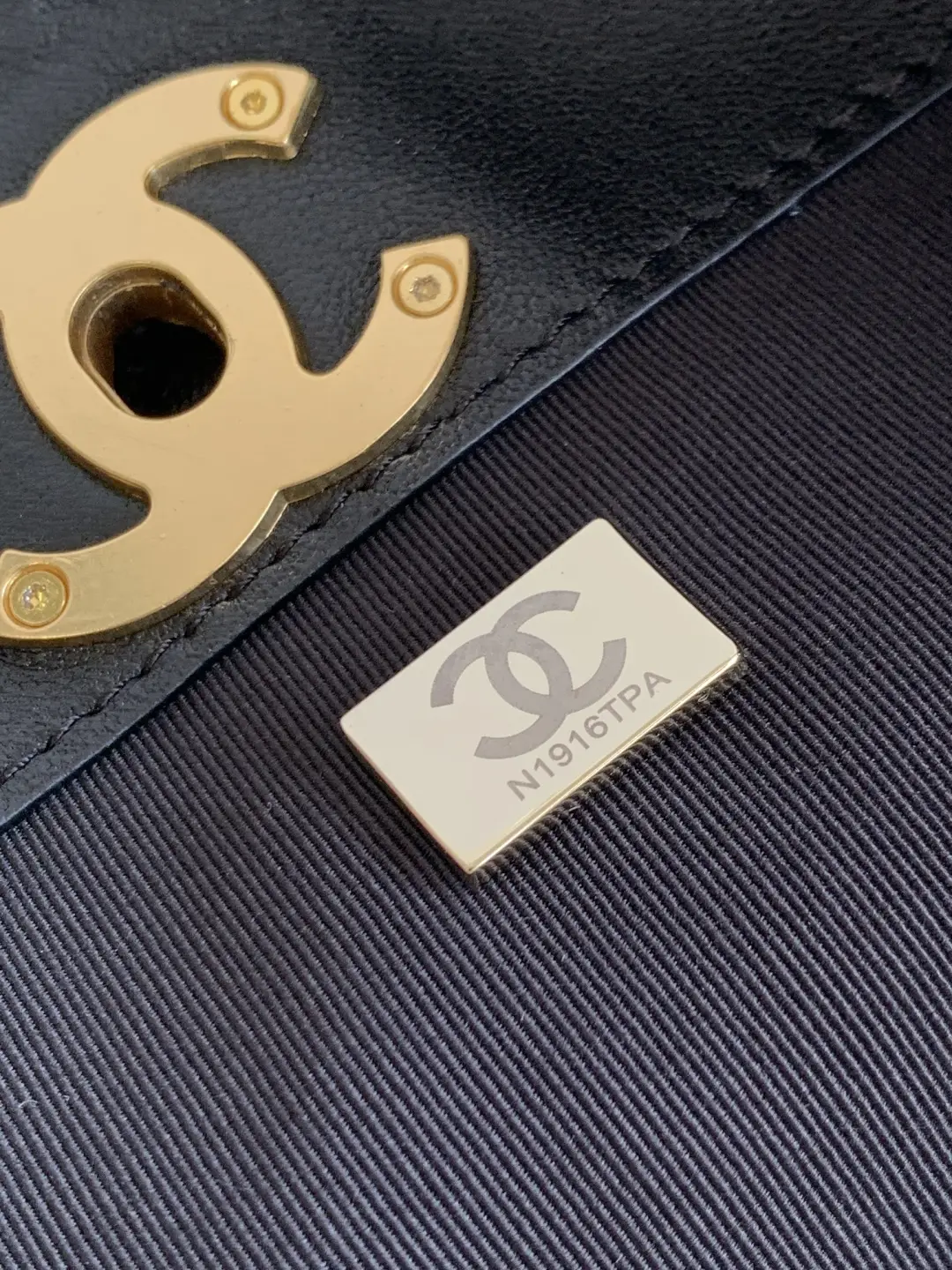 Chanel Small Shopping Bag Suede Calfskin AS5634 Pink