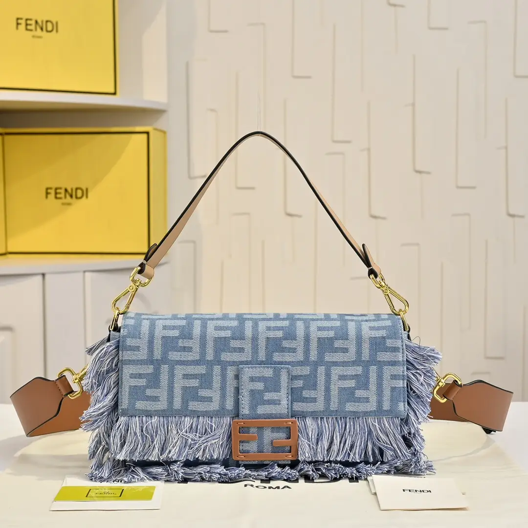 Fendi Mamma Baguette 2025
