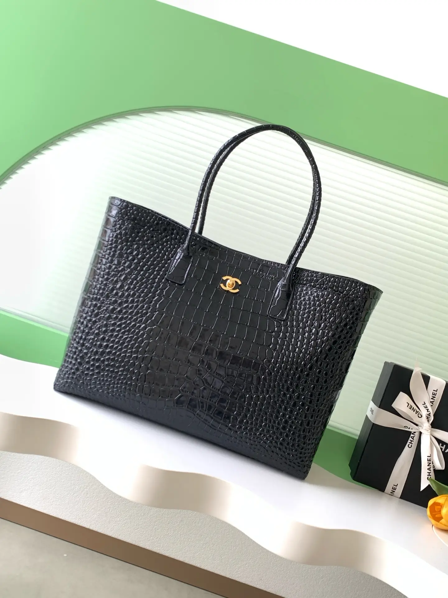 Chanel Large Tote Bag AS6239 Black Crocodile Pattern