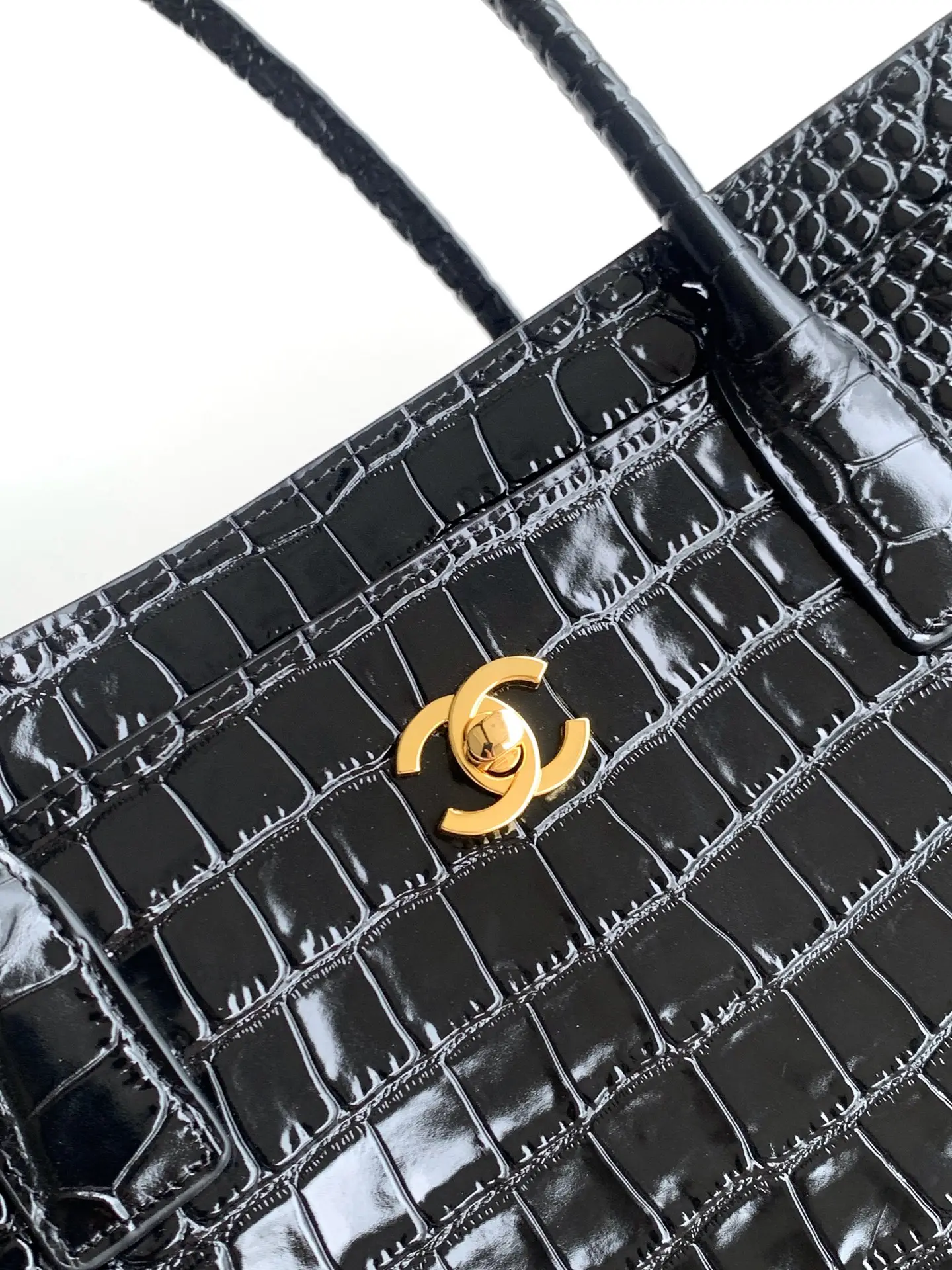 Chanel Large Tote Bag AS6239 Black Crocodile Pattern