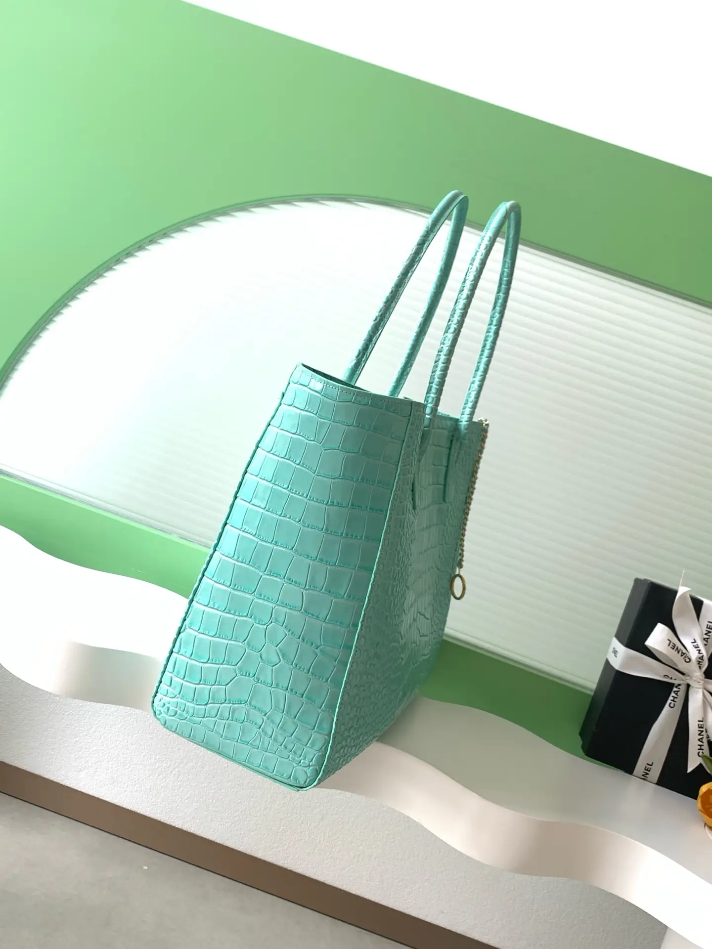 Chanel Large Tote Bag AS6239 Mint Green Crocodile Pattern