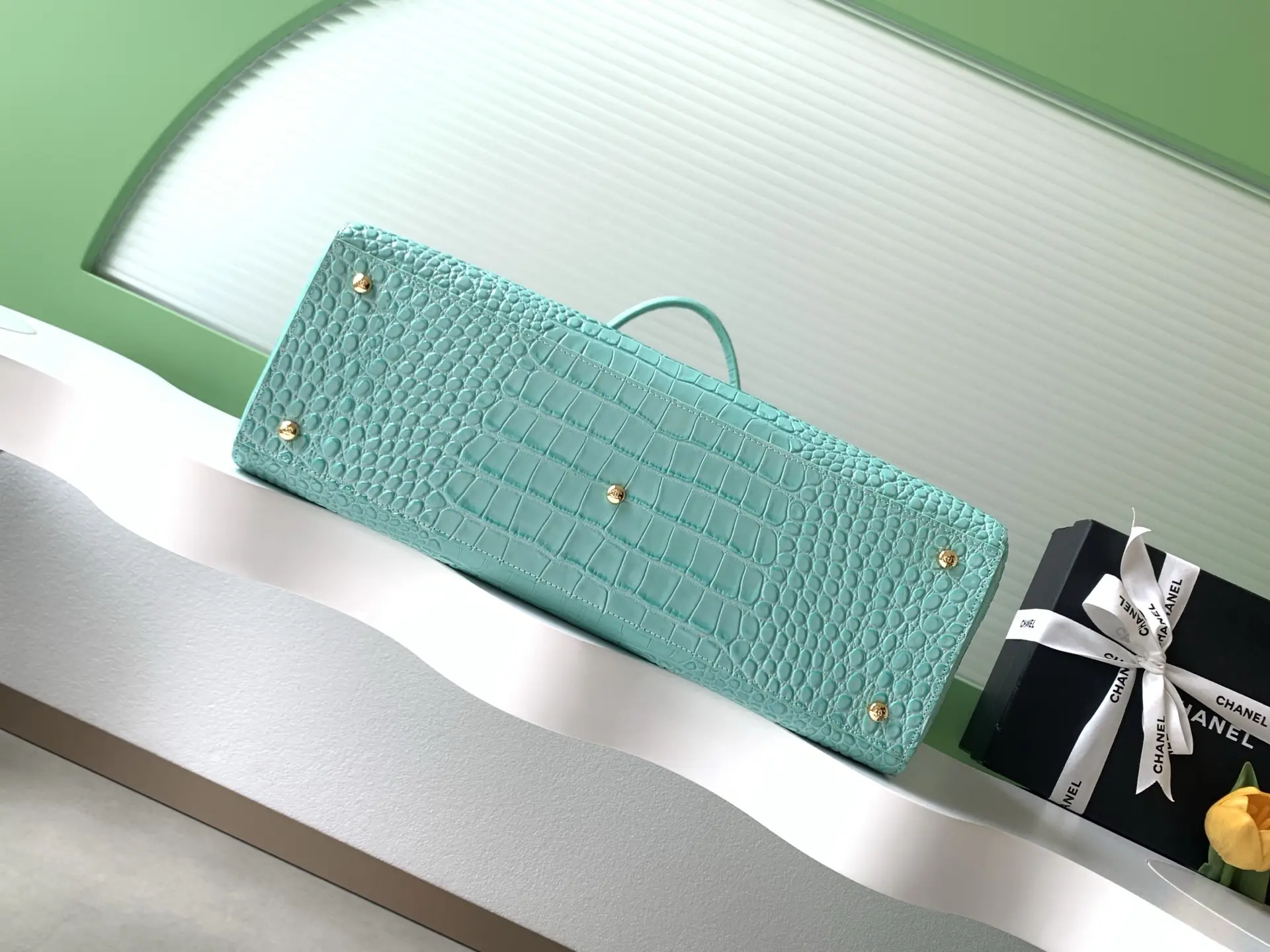 Chanel Large Tote Bag AS6239 Mint Green Crocodile Pattern