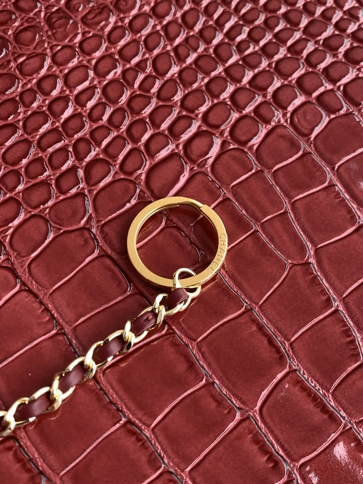 Chanel Large Tote Bag AS6239 Red Crocodile Pattern