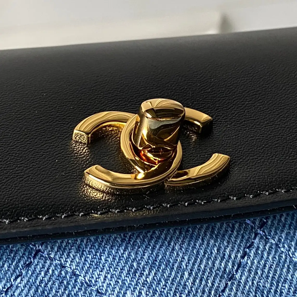 Chanel Small Tote AS6288 Denim