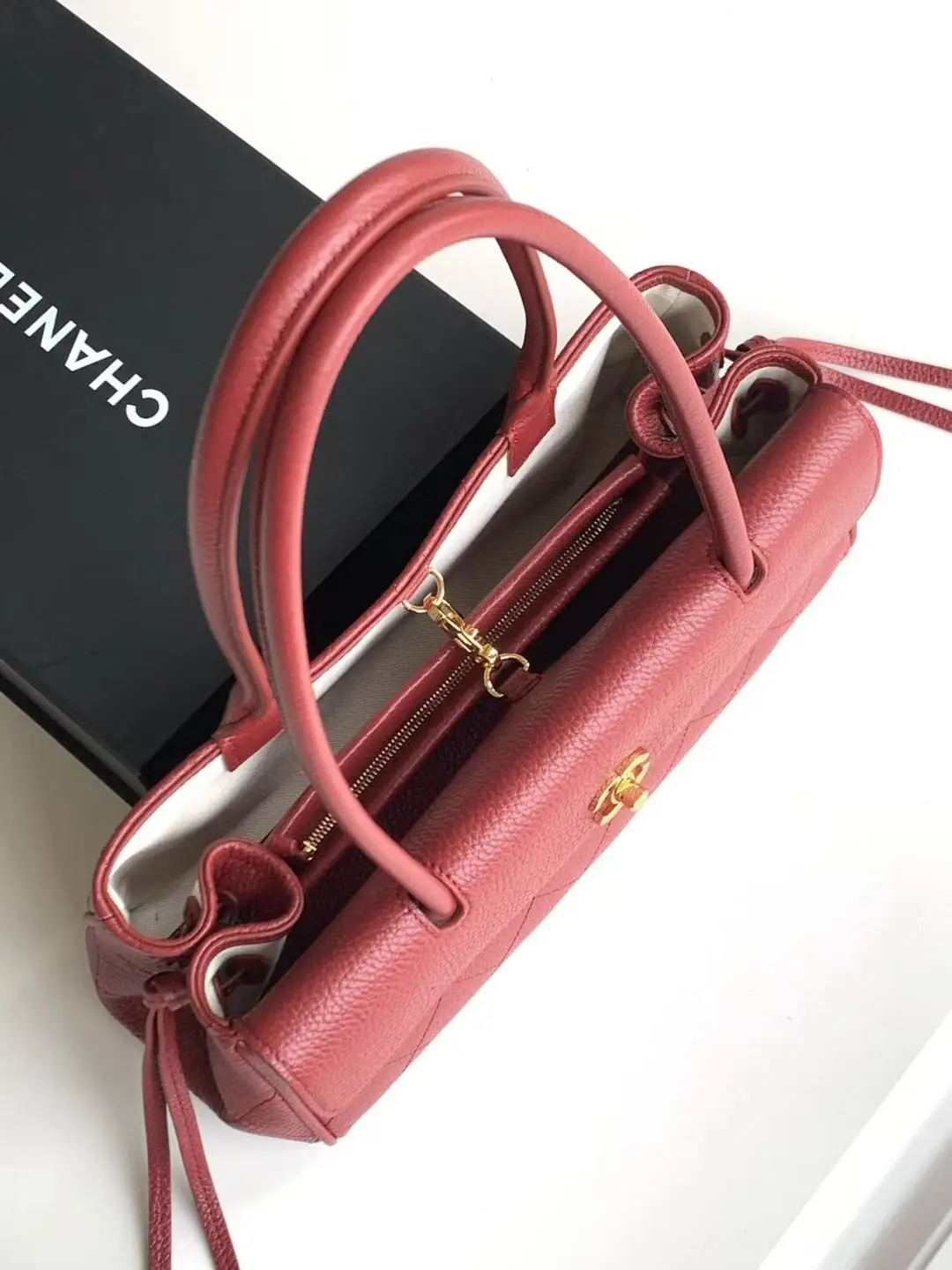 Chanel Small Tote AS6288 Red