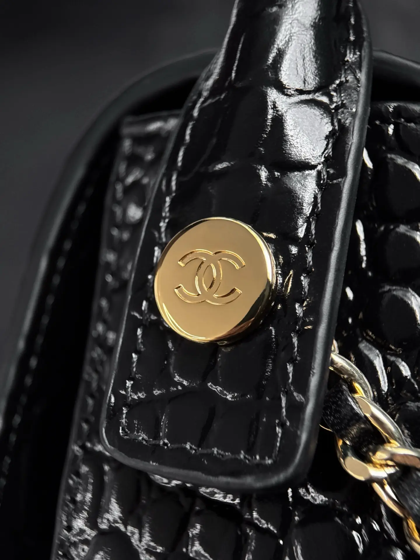 Mini Flap Bag With Top Handle AS6424 Black Crocodile Embossed