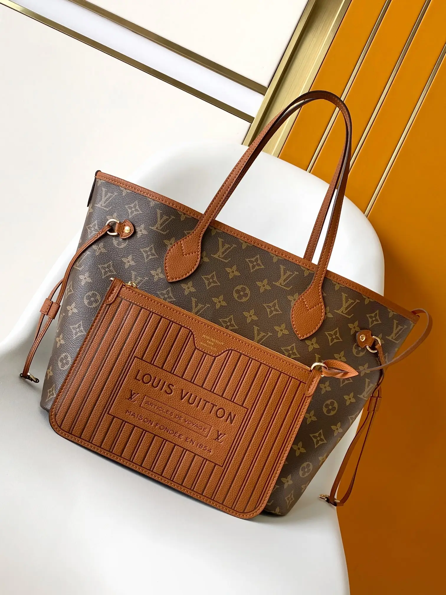 Louis Vuitton M12061 Neverfull Inside Out MM Tan