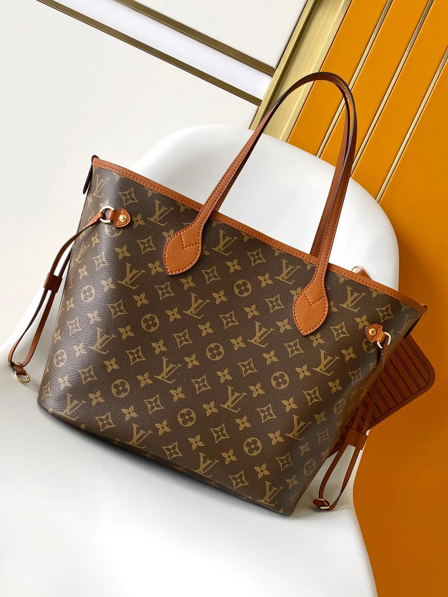 Louis Vuitton M12061 Neverfull Inside Out MM Tan