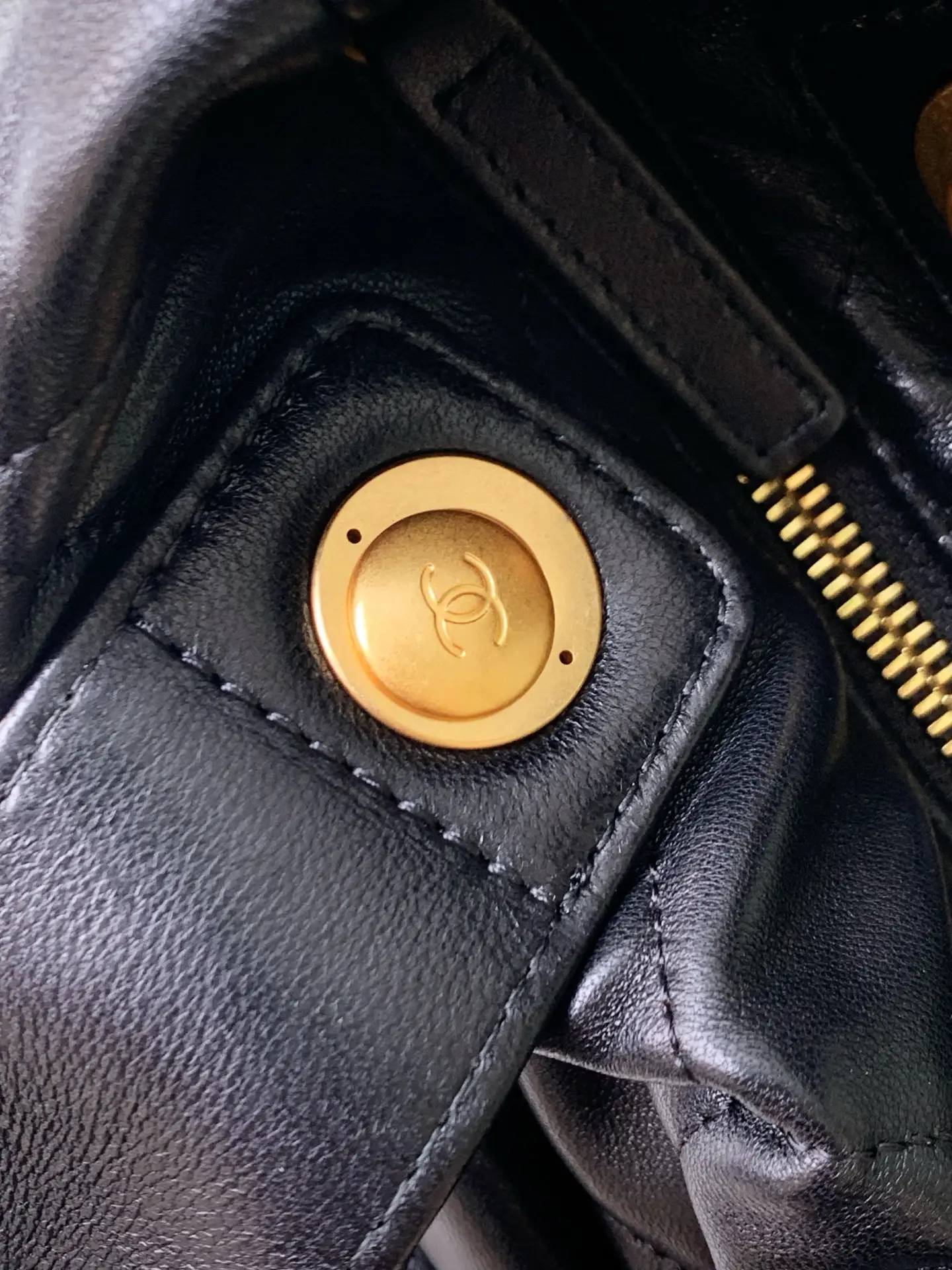 Chanel Bow Chain Handbag AS5851 Black