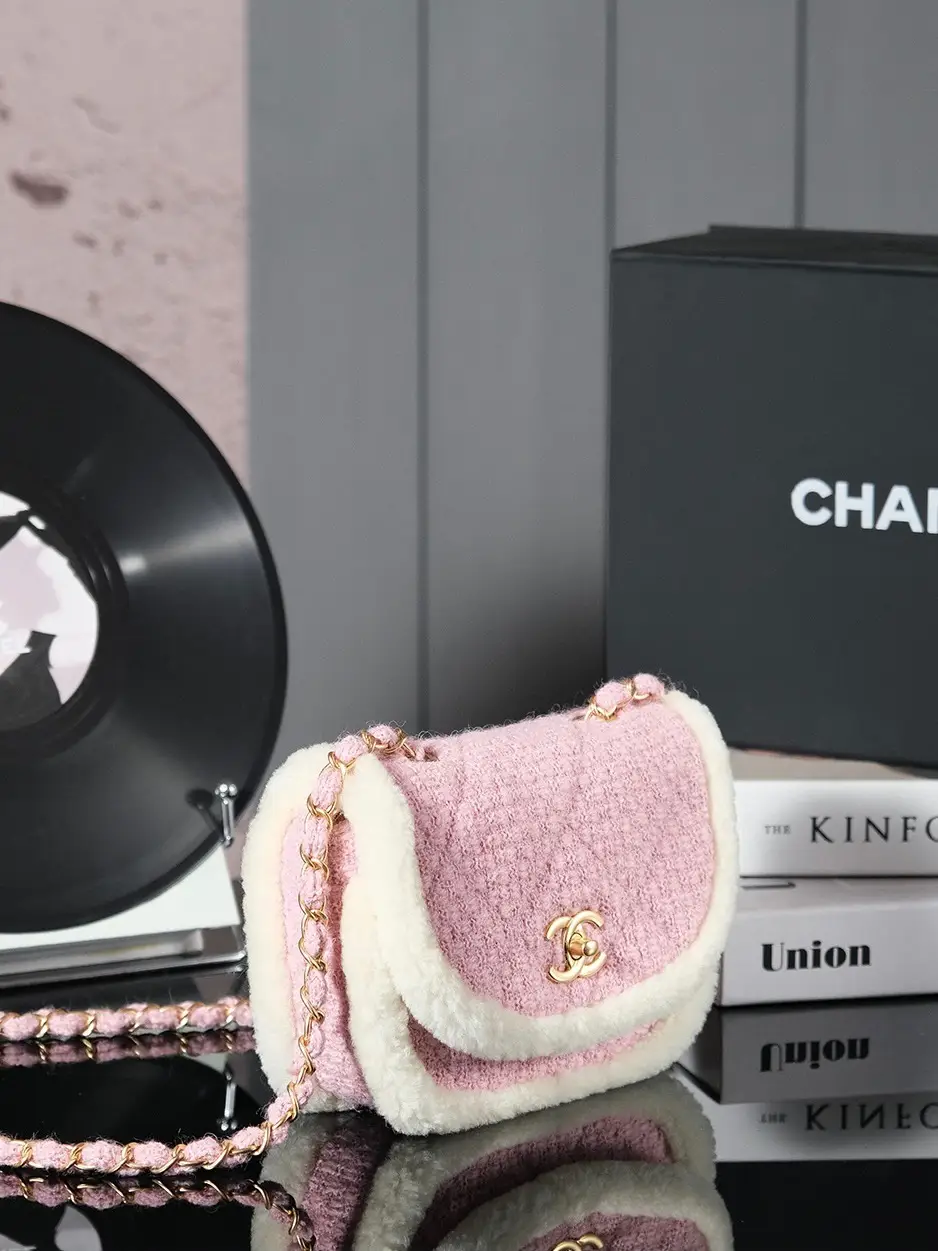 Chanel Christmas Ski Plush Shoulder Bag Pink