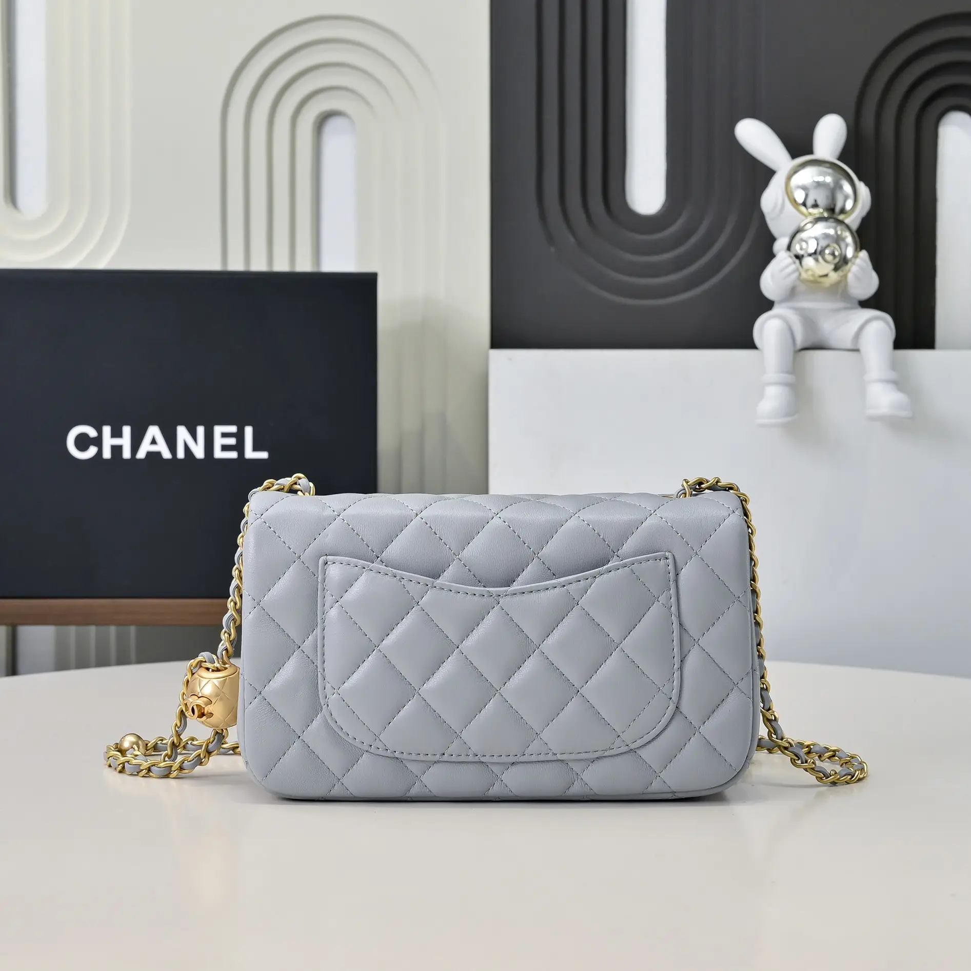 Chanel Flap Bag Light Grey 20cm AS1787
