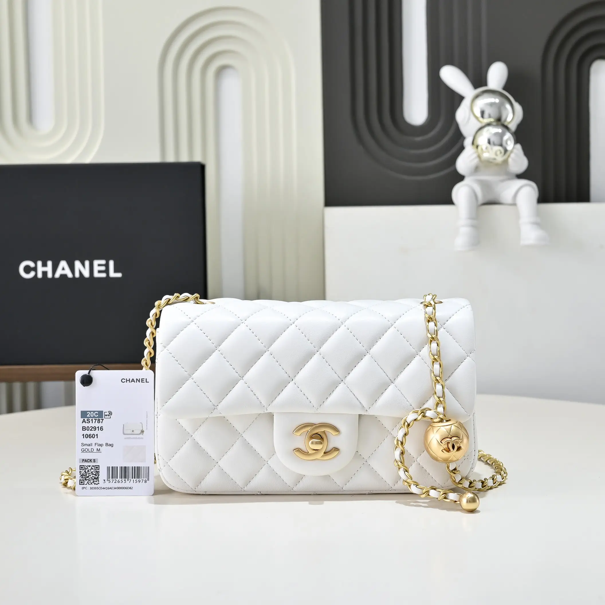 Chanel Flap Bag White 20cm AS1787