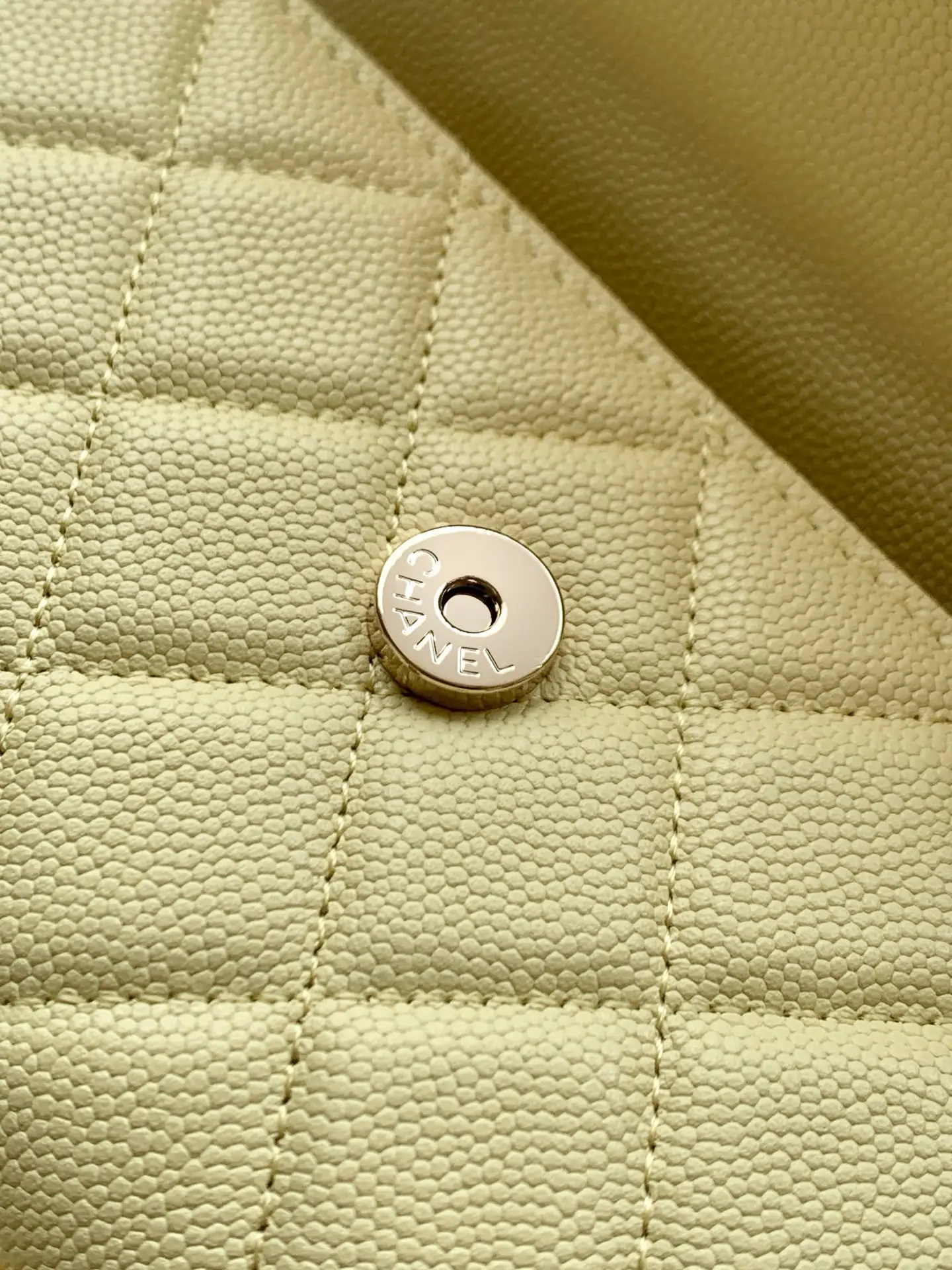 Chanel Kelly Top Handle Bag Yellow AP3238