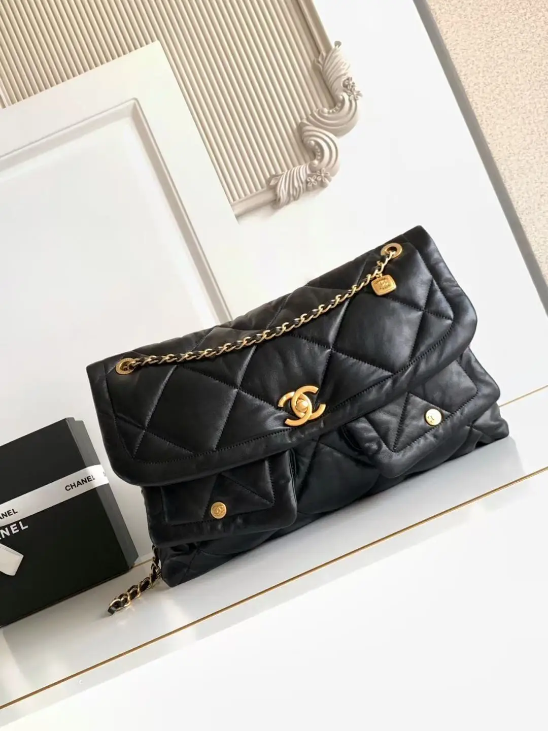 Chanel Maxi Flapbag 