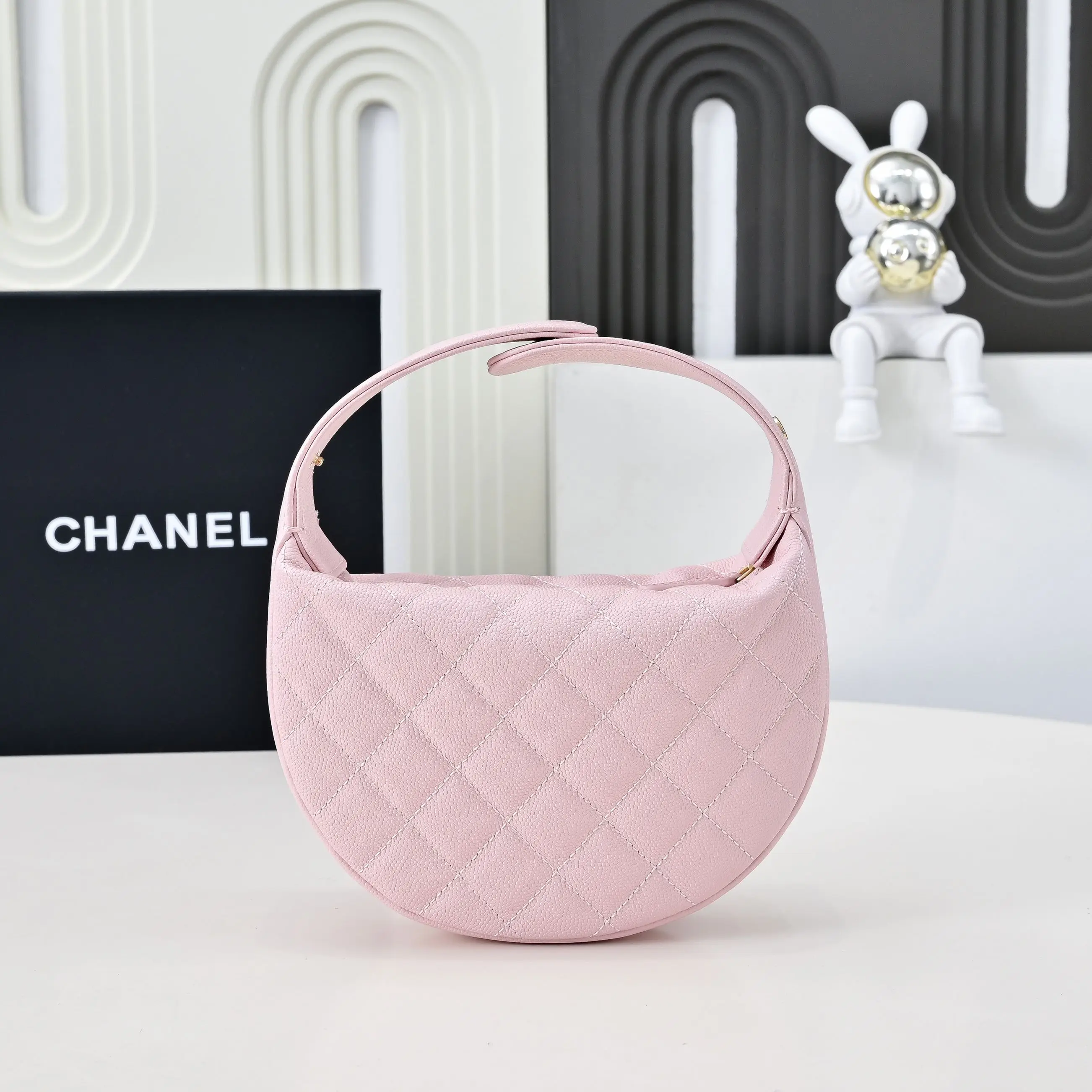 Chanel Pearl Chain Handbag Pink