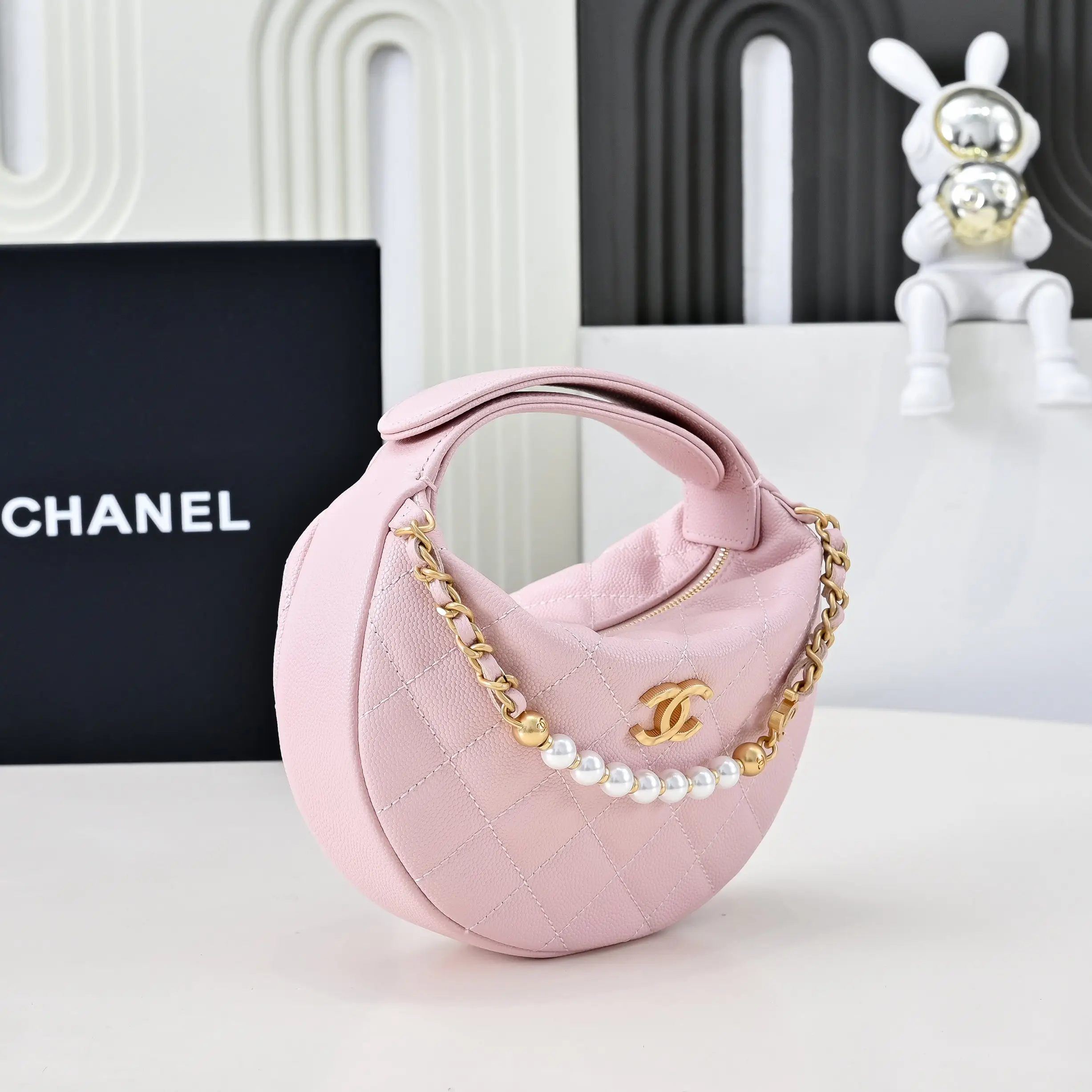 Chanel Pearl Chain Handbag Pink