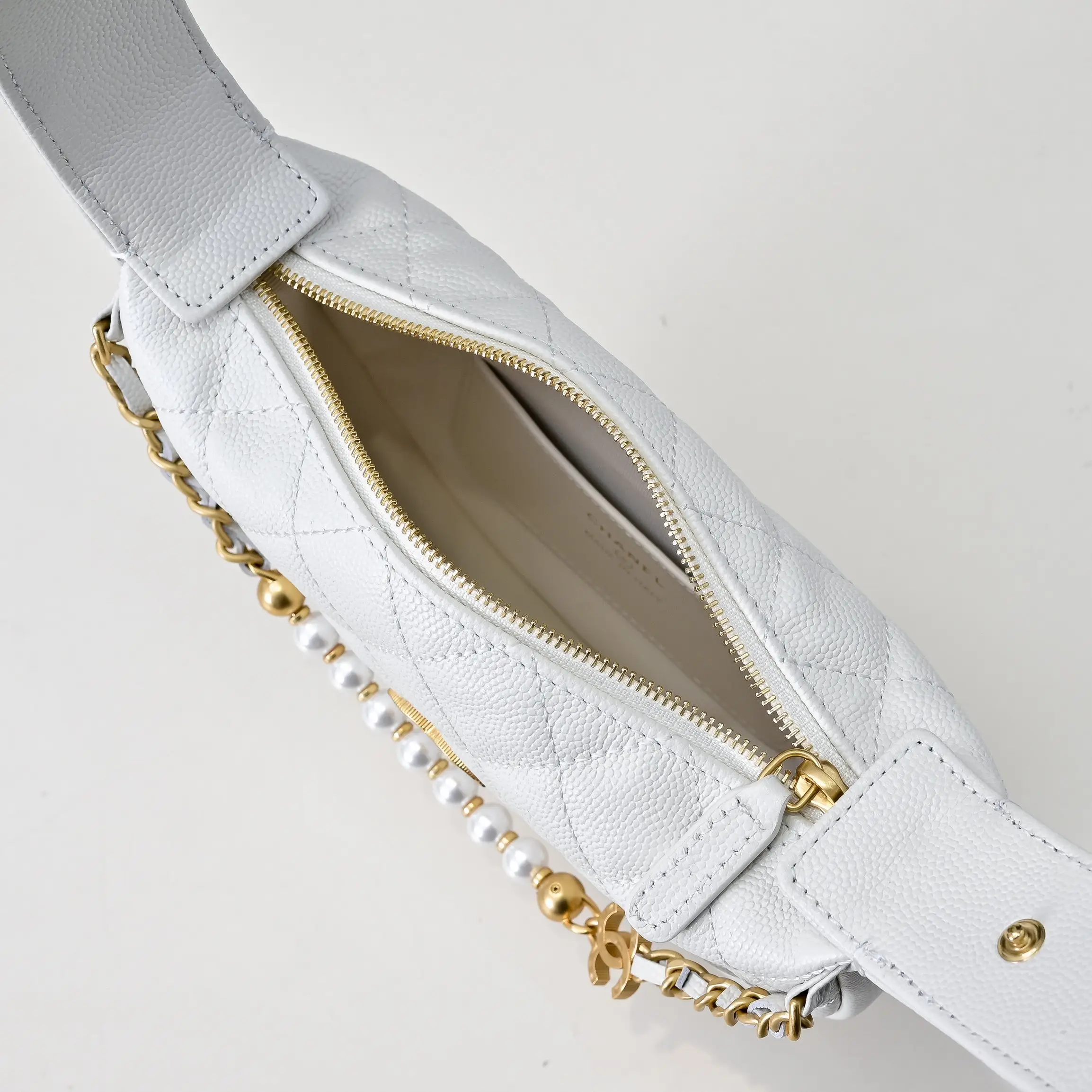 Chanel Pearl Chain Handbag White
