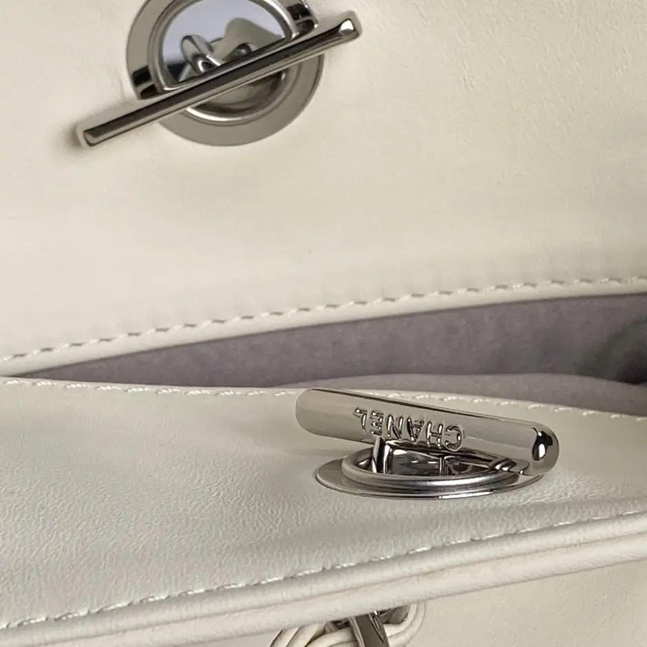 Chanel Vintage Graffiti Tote Bag White