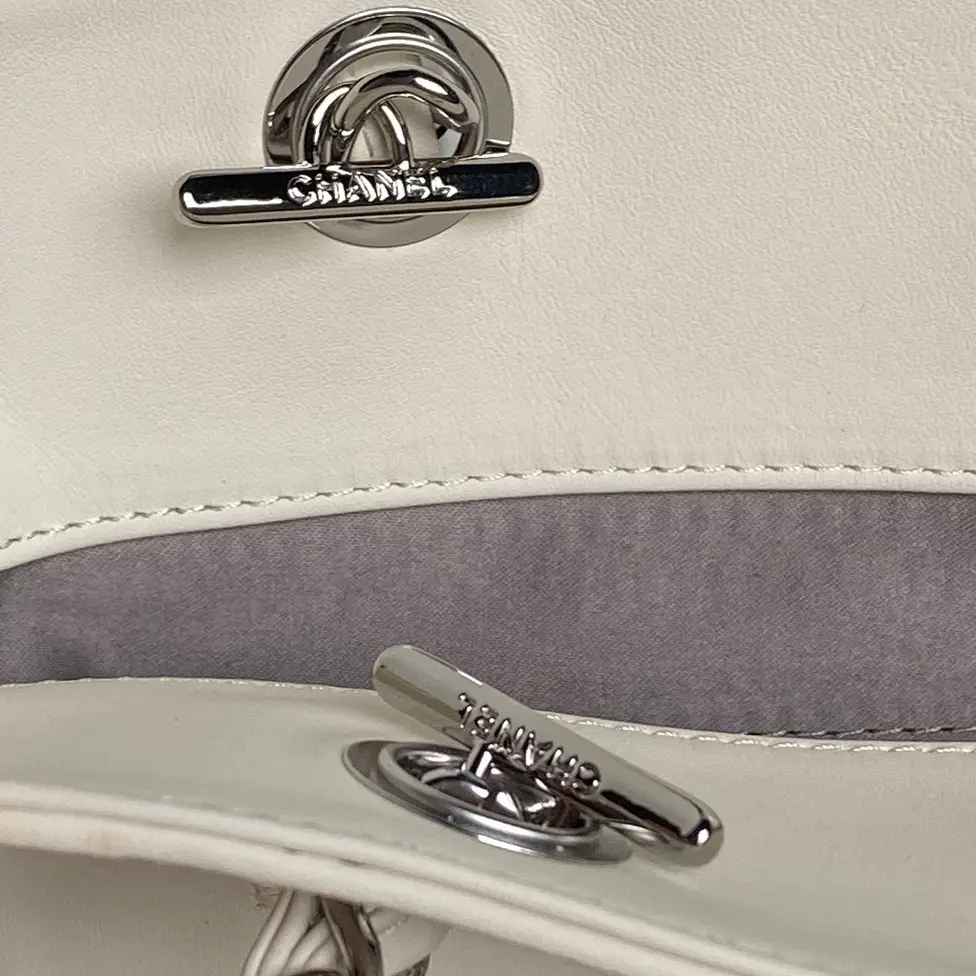 Chanel Vintage Graffiti Tote Bag White