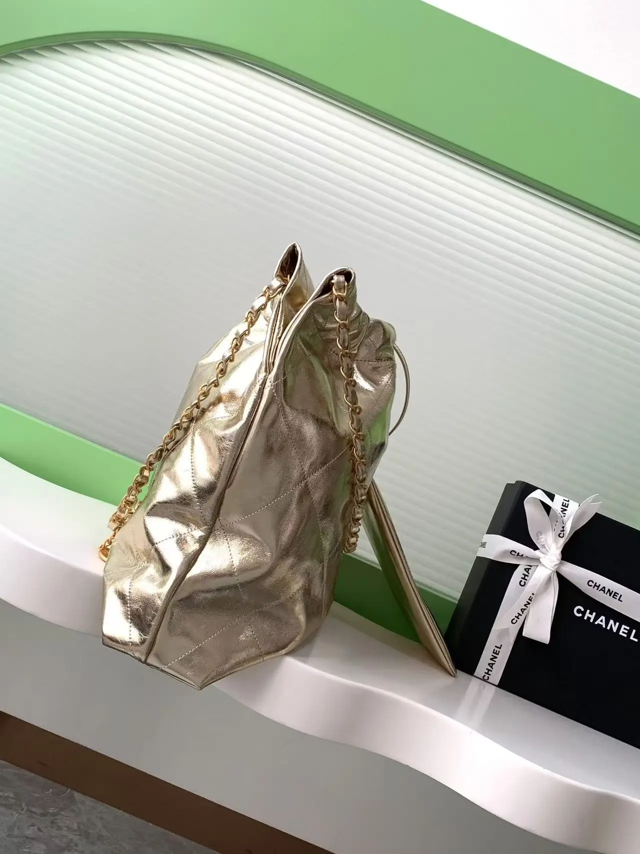 Chanel 22 Medium Handbag AS3261 Gold