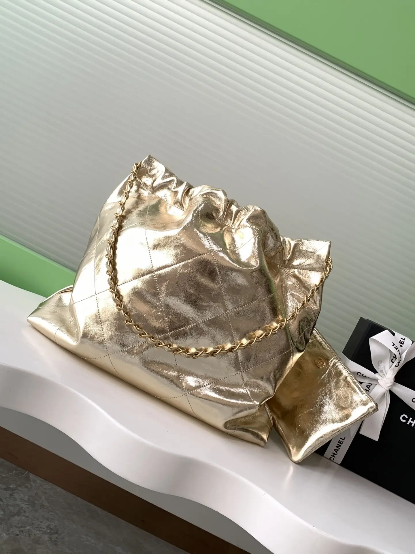 Chanel 22 Medium Handbag AS3261 Gold