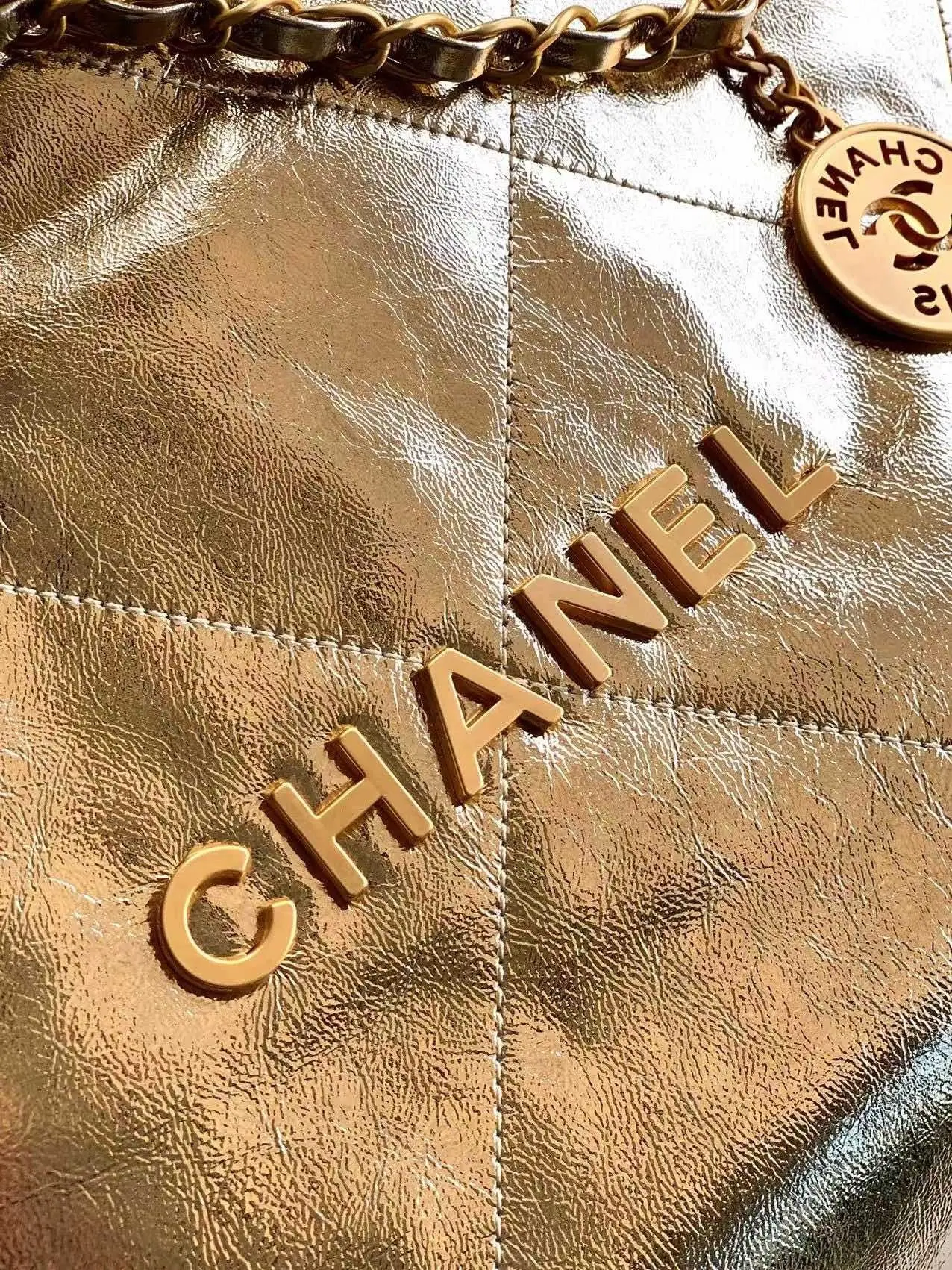 Chanel 22 Medium Handbag AS3261 Gold