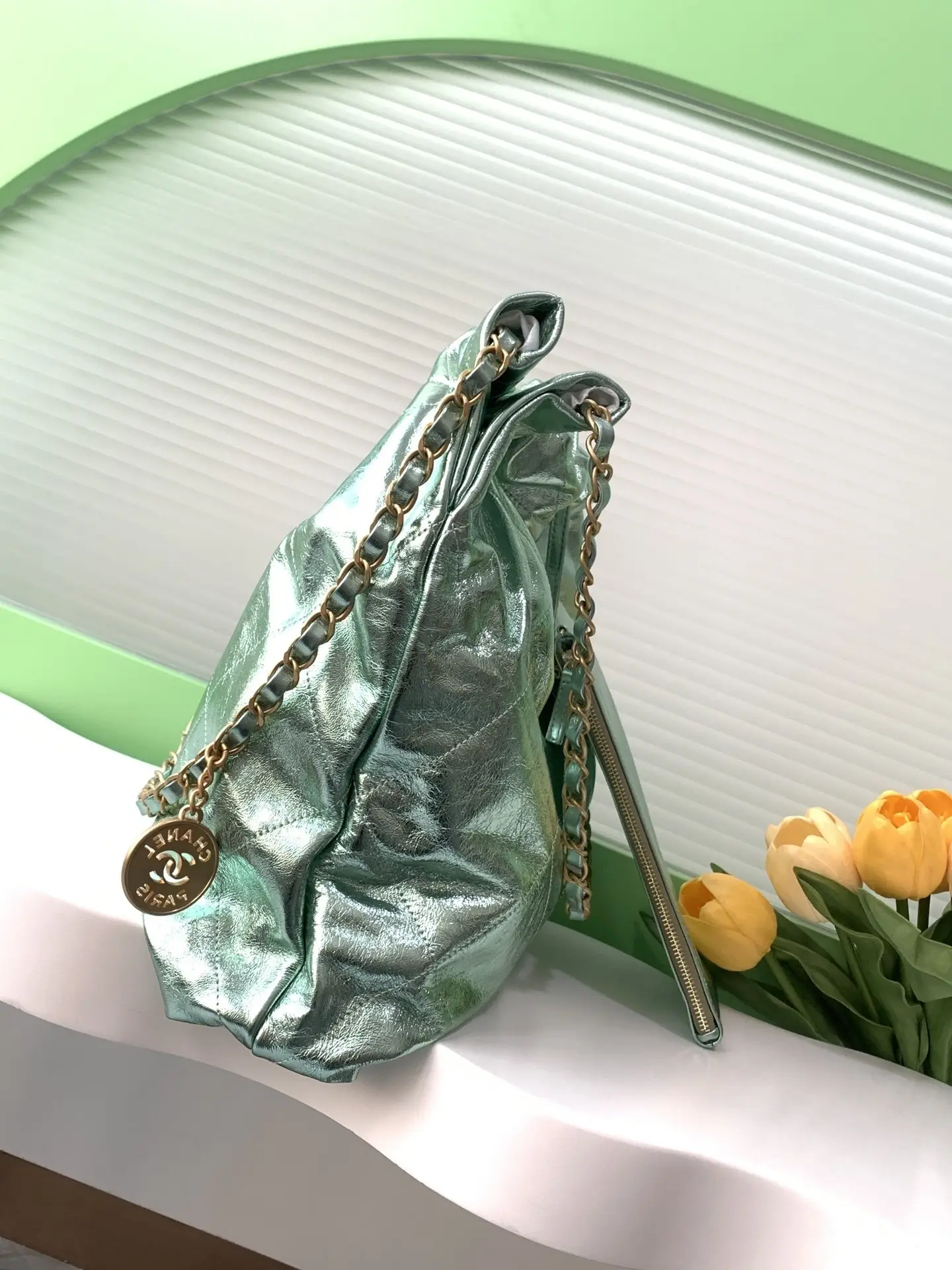 Chanel 22 Medium Handbag AS3261 Green