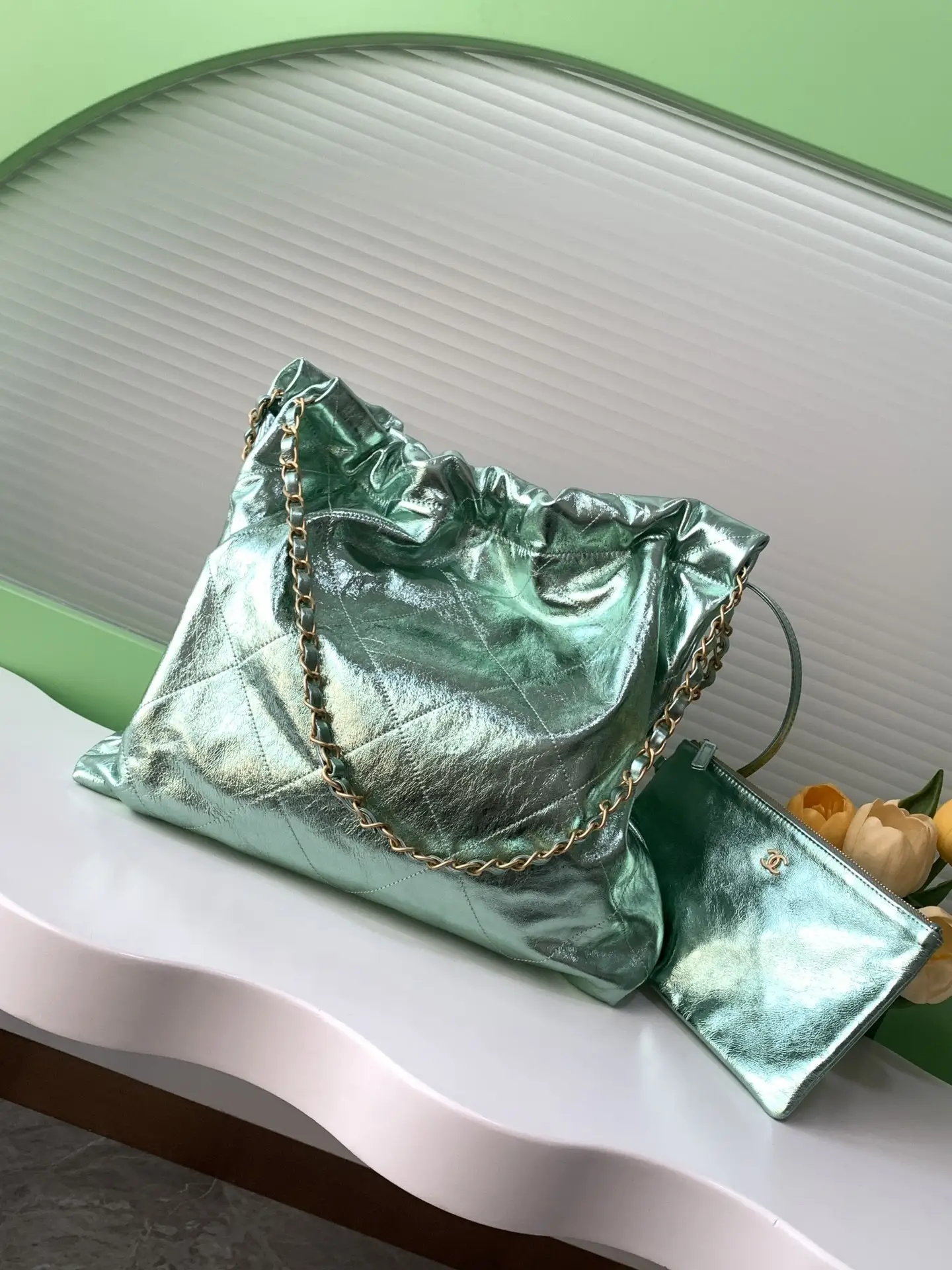 Chanel 22 Medium Handbag AS3261 Green