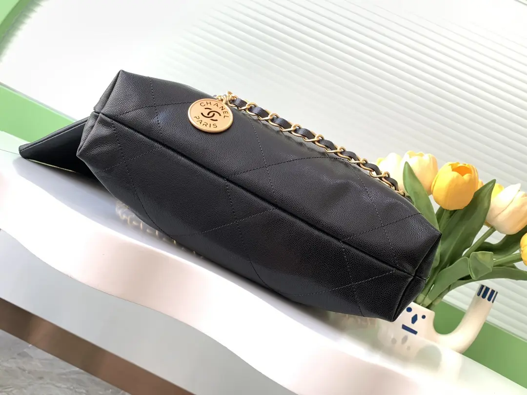 Chanel 22 Small Handbag AS3260 Black