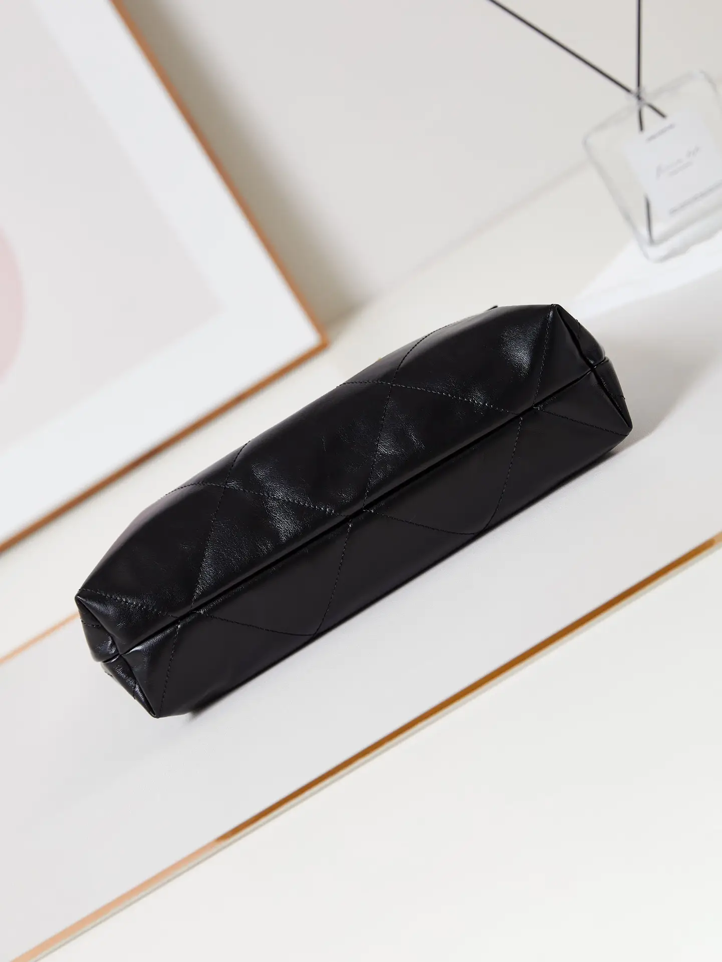 Chanel 22 Small Handbag AS3260 Black