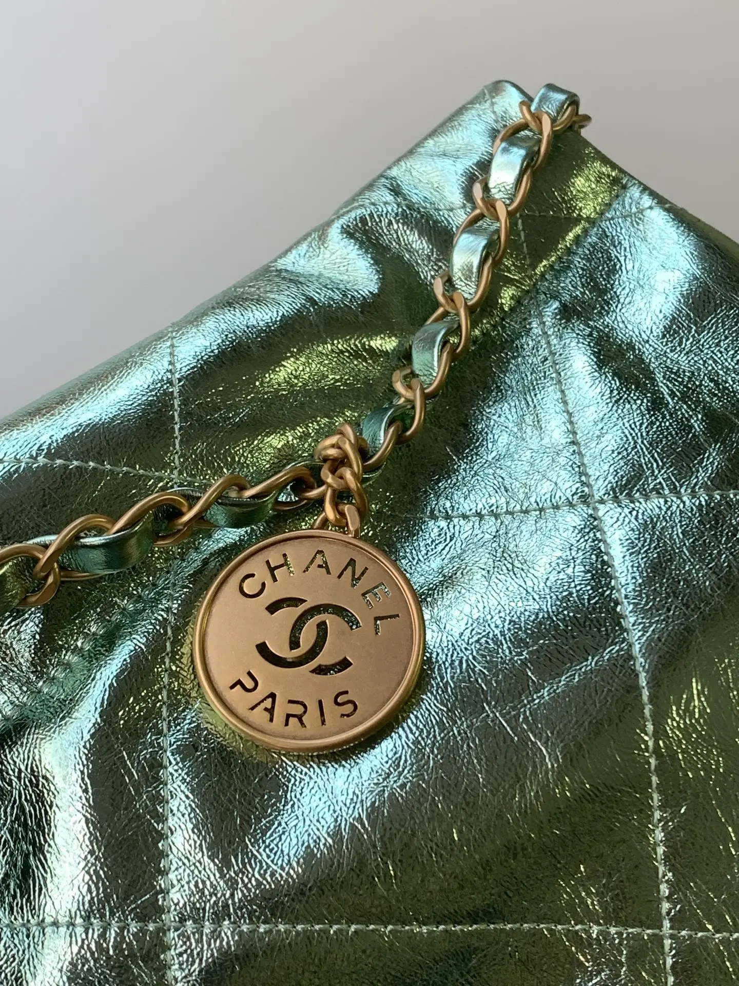 Chanel 22 Small Handbag AS3260 Green