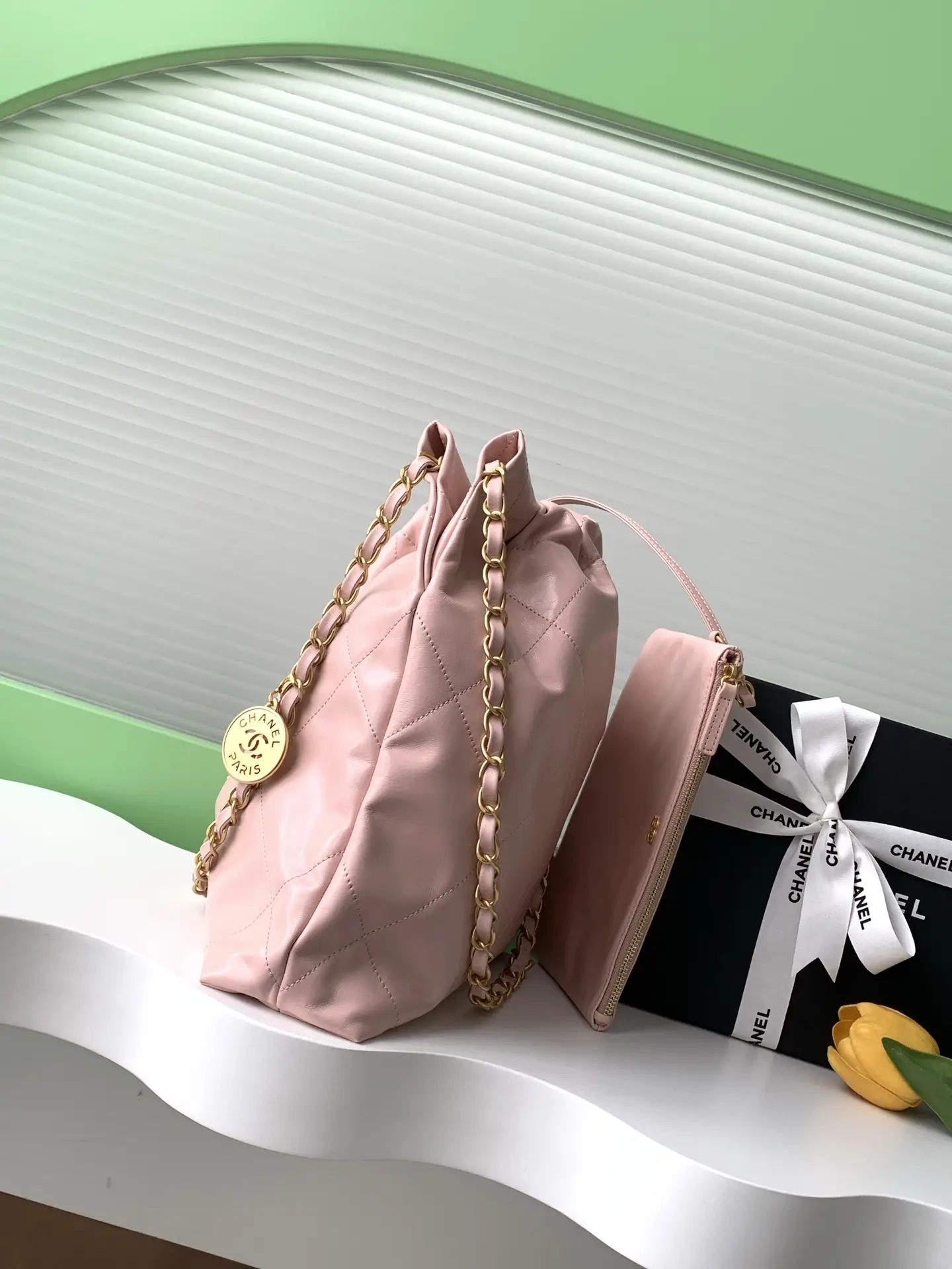 Chanel 22 Small Handbag AS3260 Pink