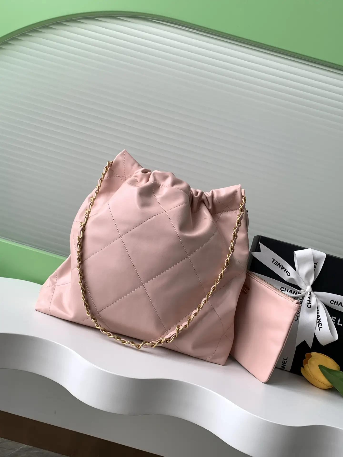 Chanel 22 Small Handbag AS3260 Pink