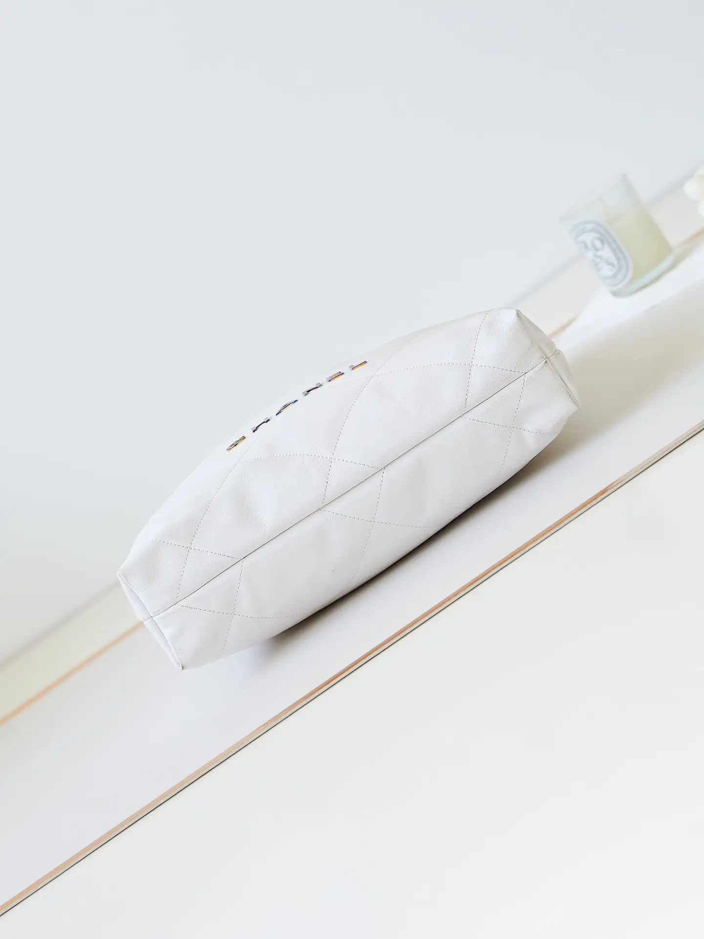 Chanel 22 Small Handbag AS3260 White