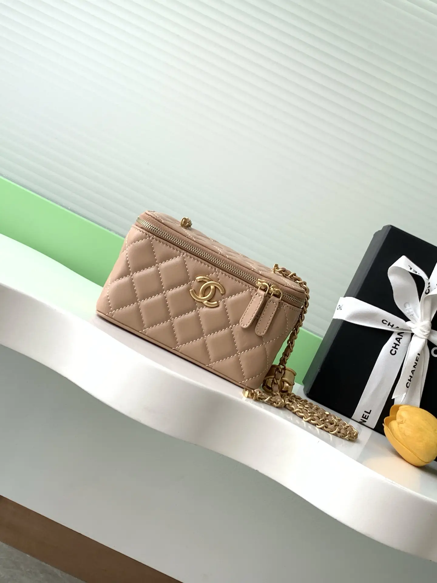 Chanel 25 Vanity Case AP3940 Brown