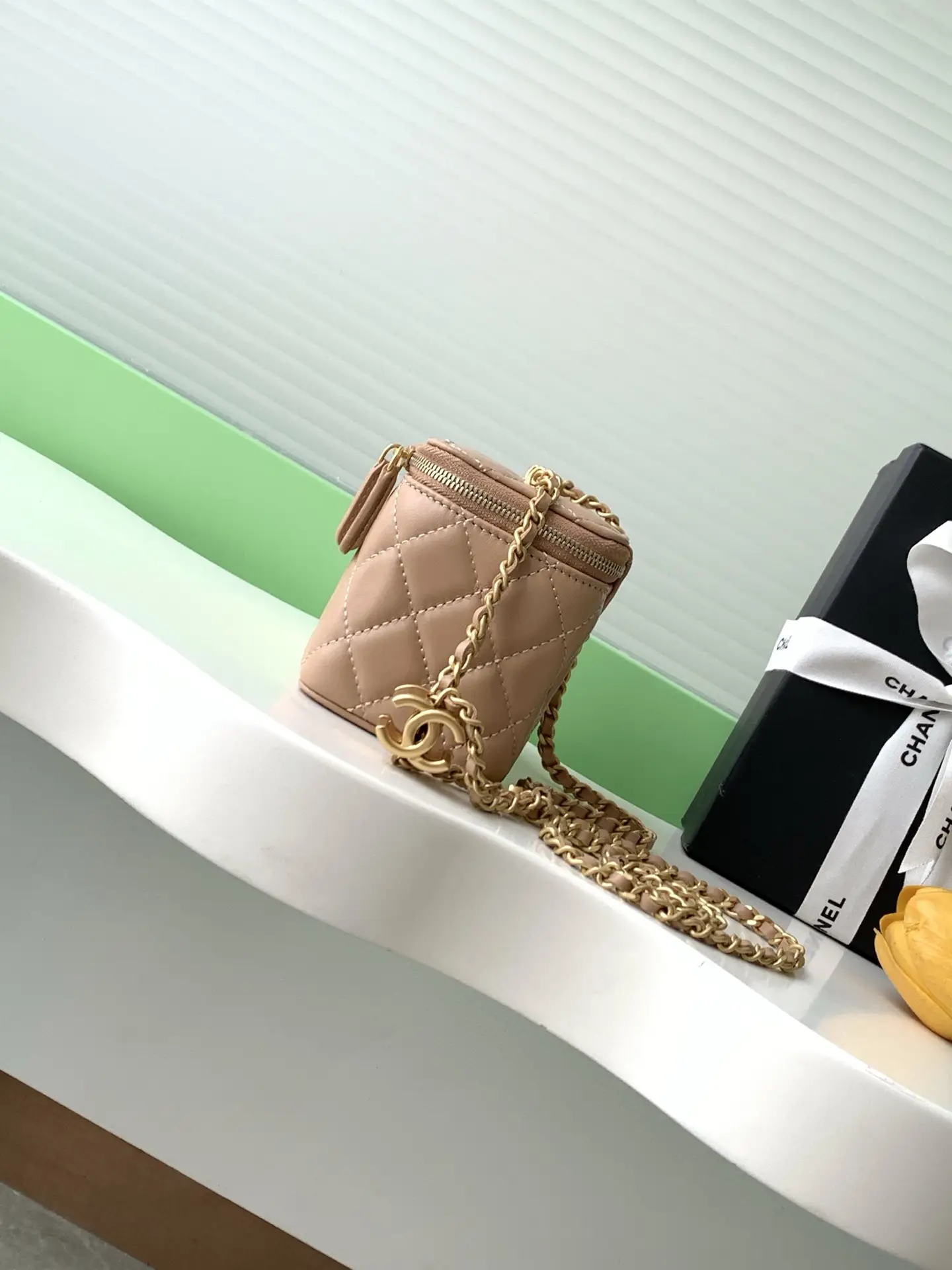 Chanel 25 Vanity Case AP3940 Brown