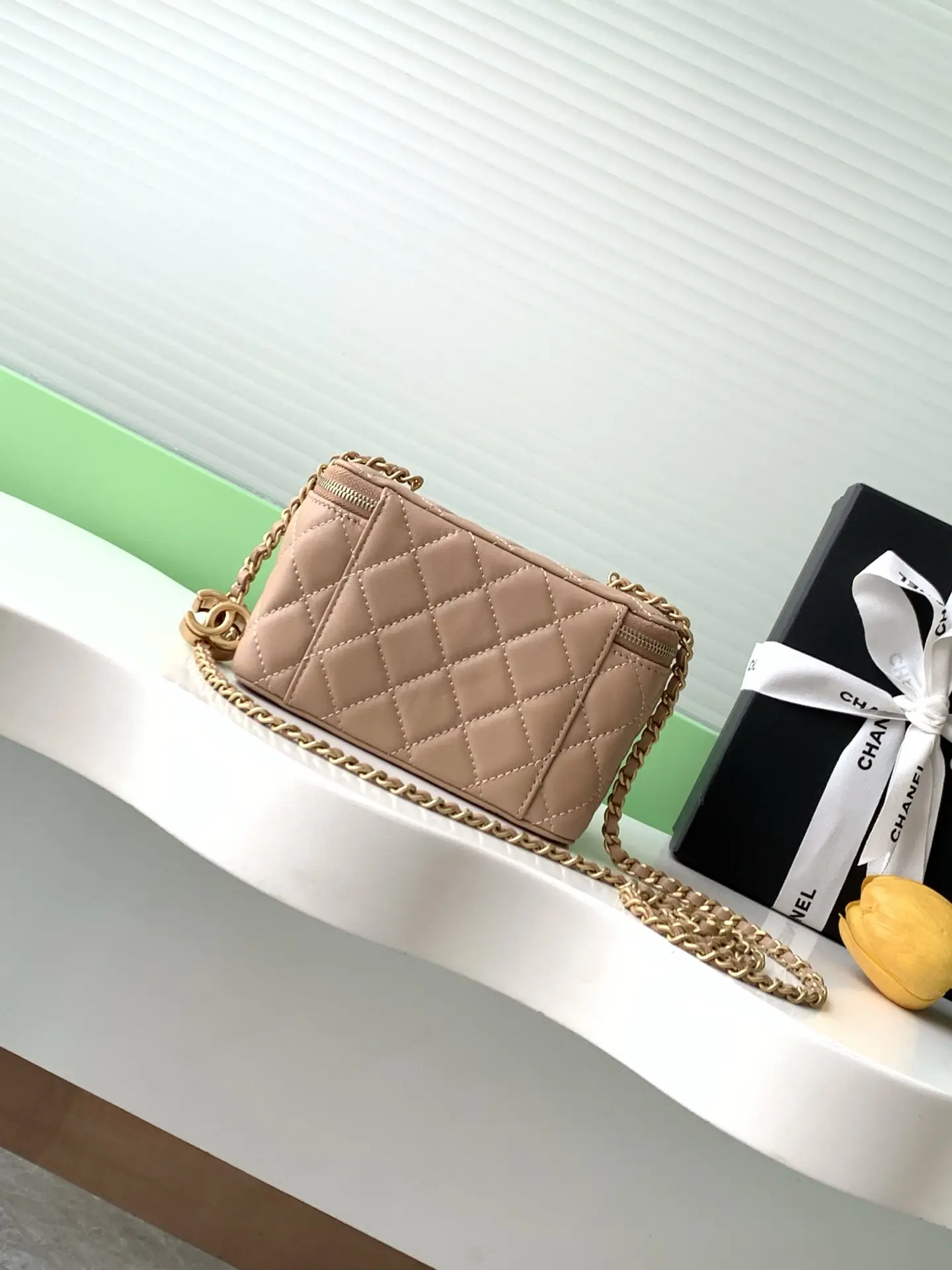 Chanel 25 Vanity Case AP3940 Brown