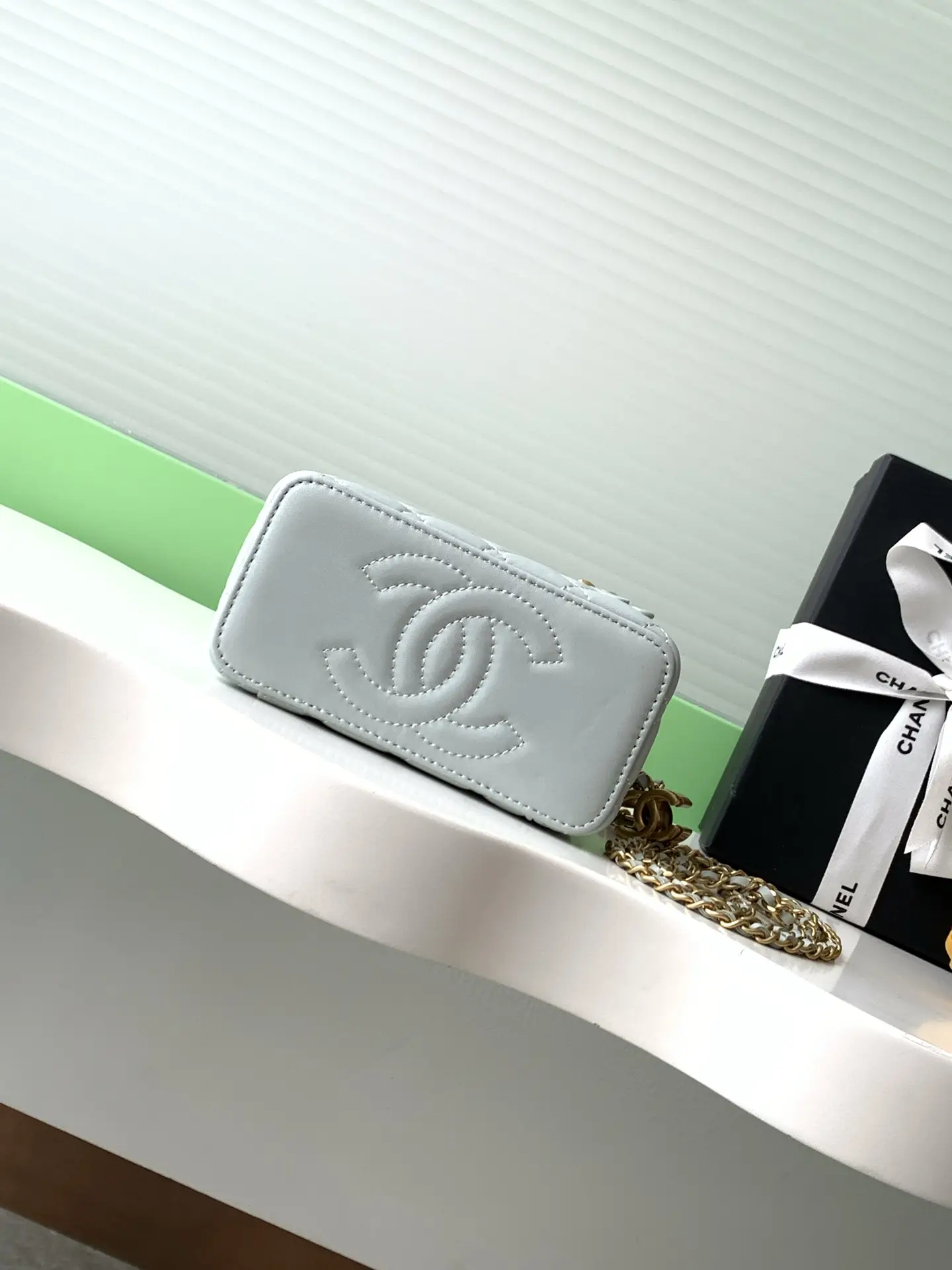 Chanel 25 Vanity Case AP3940 Light Blue